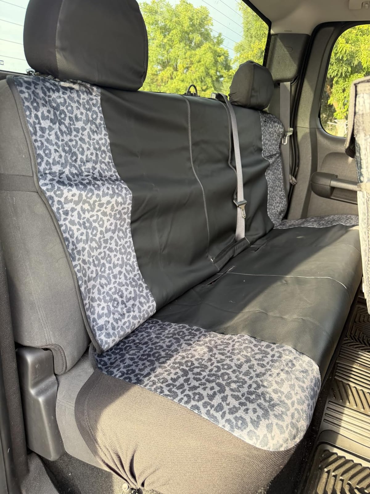 Flying Banner Carbon Fiber Leather Vehicle Seat Covers, Leopard Gray Black, Universal Fit - 8PCS customer photo 1