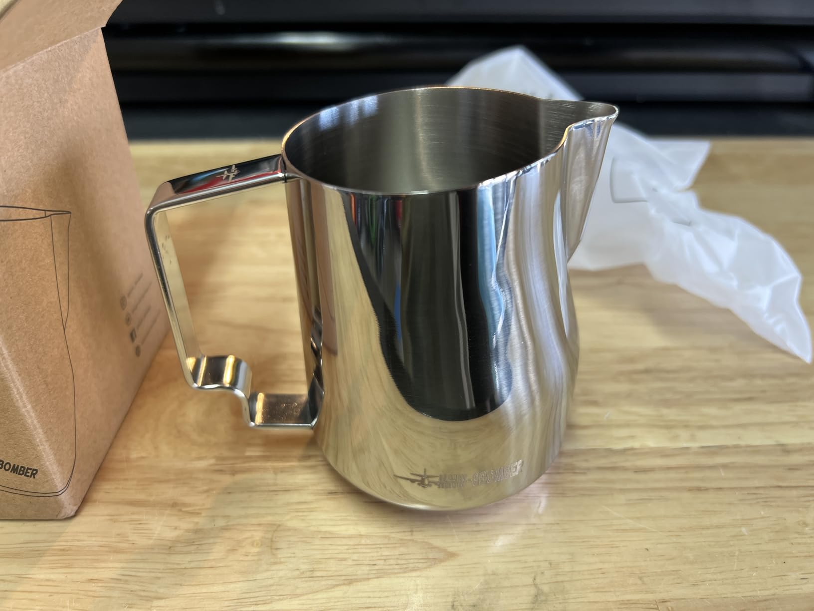 MHW-3BOMBER Milk Frothing Pitcher 12oz Milk Frother Cup Espresso Steaming Pitcher Stainless Steel Milk Frother Cup Barista Latte Art Round Spout Milk Jug, Black P6007MB-OS customer photo 2