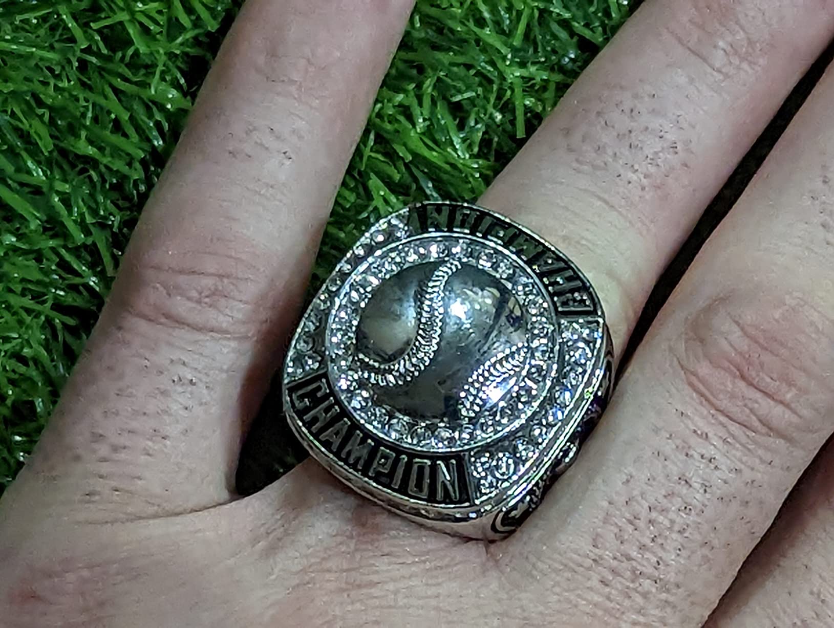 Express Medals 1 to 12 Packs of Baseball Champion Trophy Rings - S customer photo 1