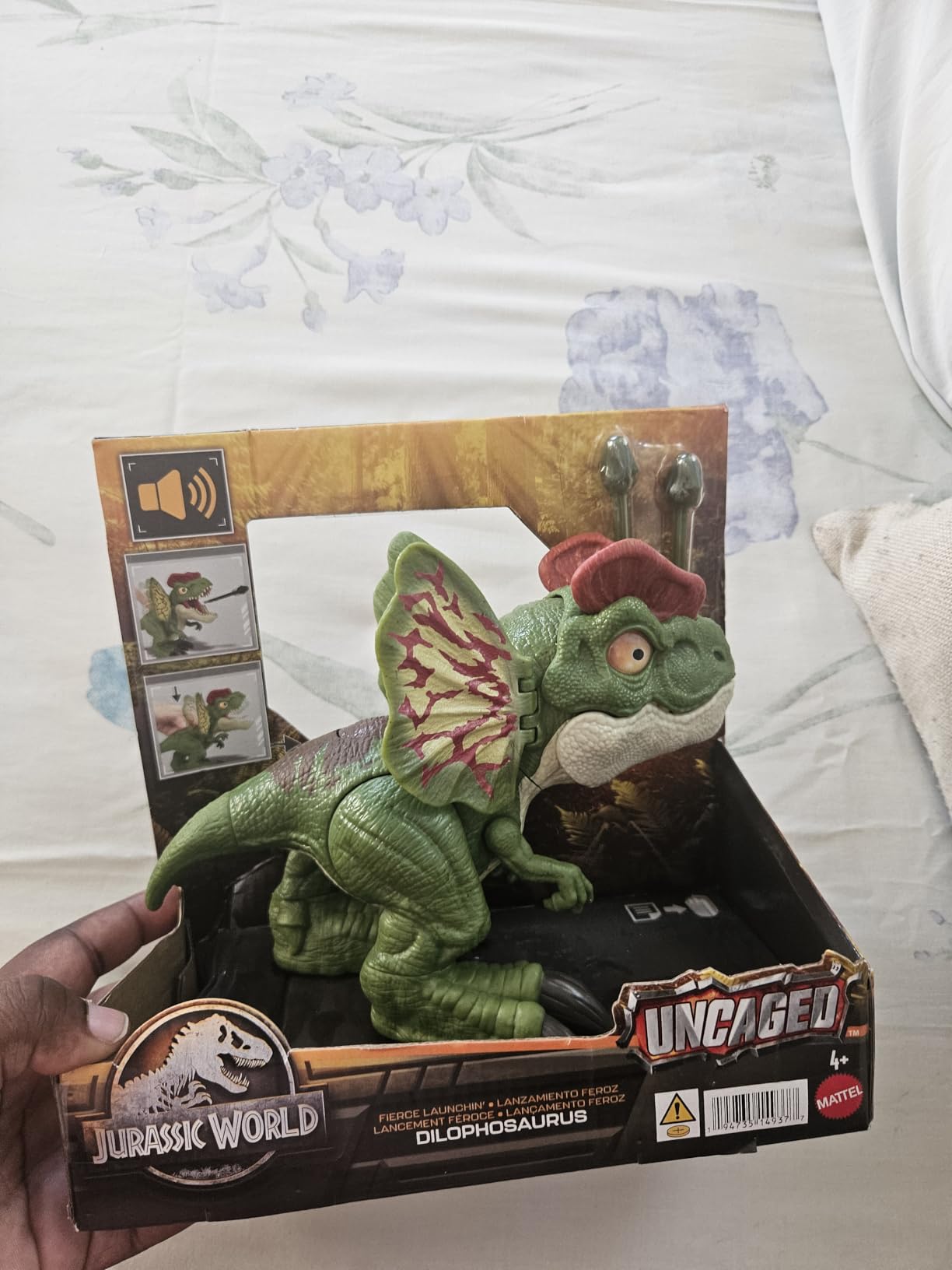 Mattel Jurassic World Dinosaur Toy, Uncaged Fierce Launchin Dilophosaurus Figure with Dart Style Shooting Action, Sound, 2 Projectiles customer photo 1