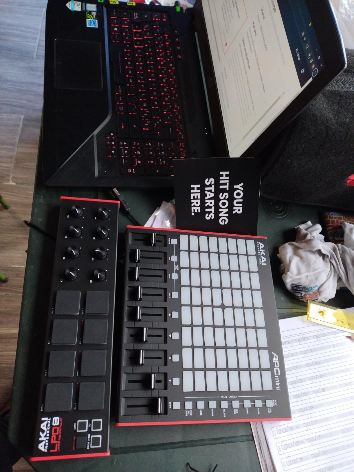 Akai Professional APC Mini MK2 USB MIDI Pad Controller | 64 RGB Pads, 9 Faders, Drum and Note Mode, 1:1 Mapping for Ableton Live, for Live Performance and Music Production customer photo 1