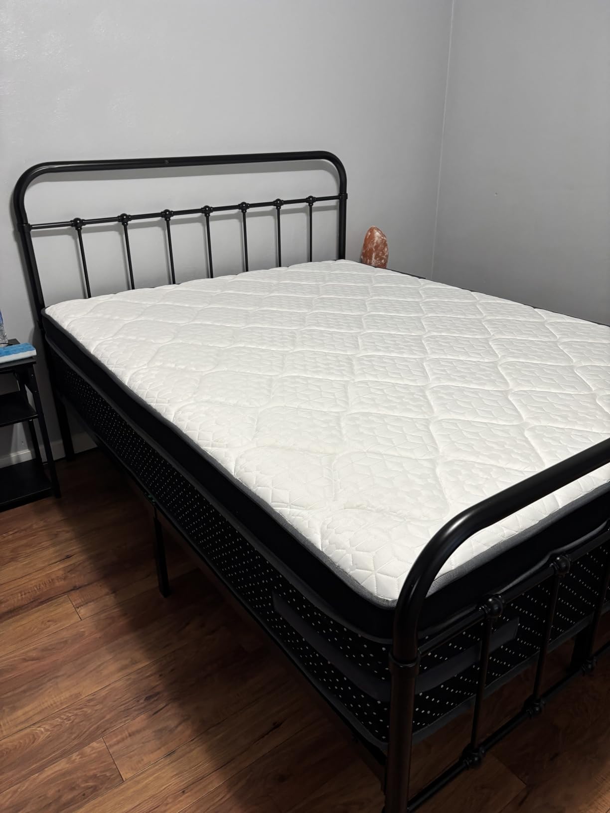 Allewie Queen Metal Bed Frame with Victorian Iron-Art Headboard, Black customer photo 1