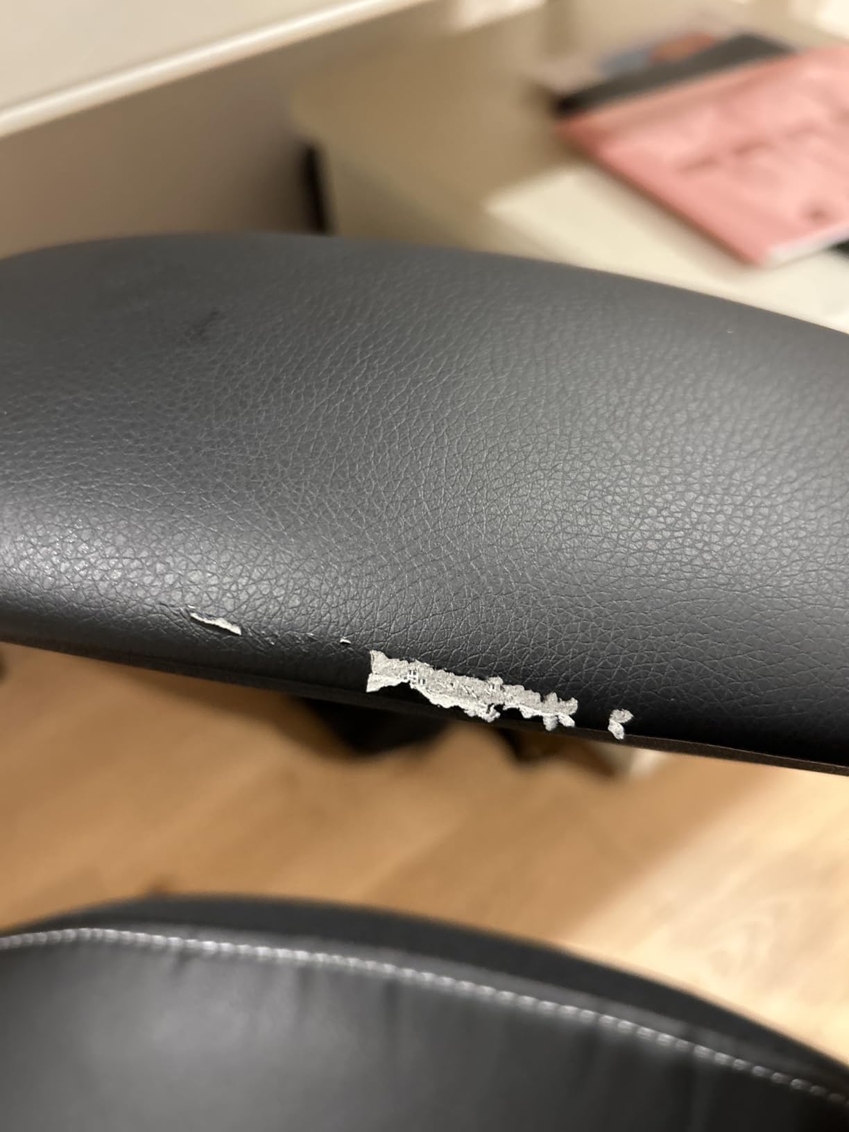 Office Chair Ergonomic Desk Chair-400lbs Big and Tall Heavy Duty, Wide & Soft 3D Modeling Foam Cushion Home Office Desk Chair with Adjustable Seat Height, Executive Computer Task Chair customer photo 1