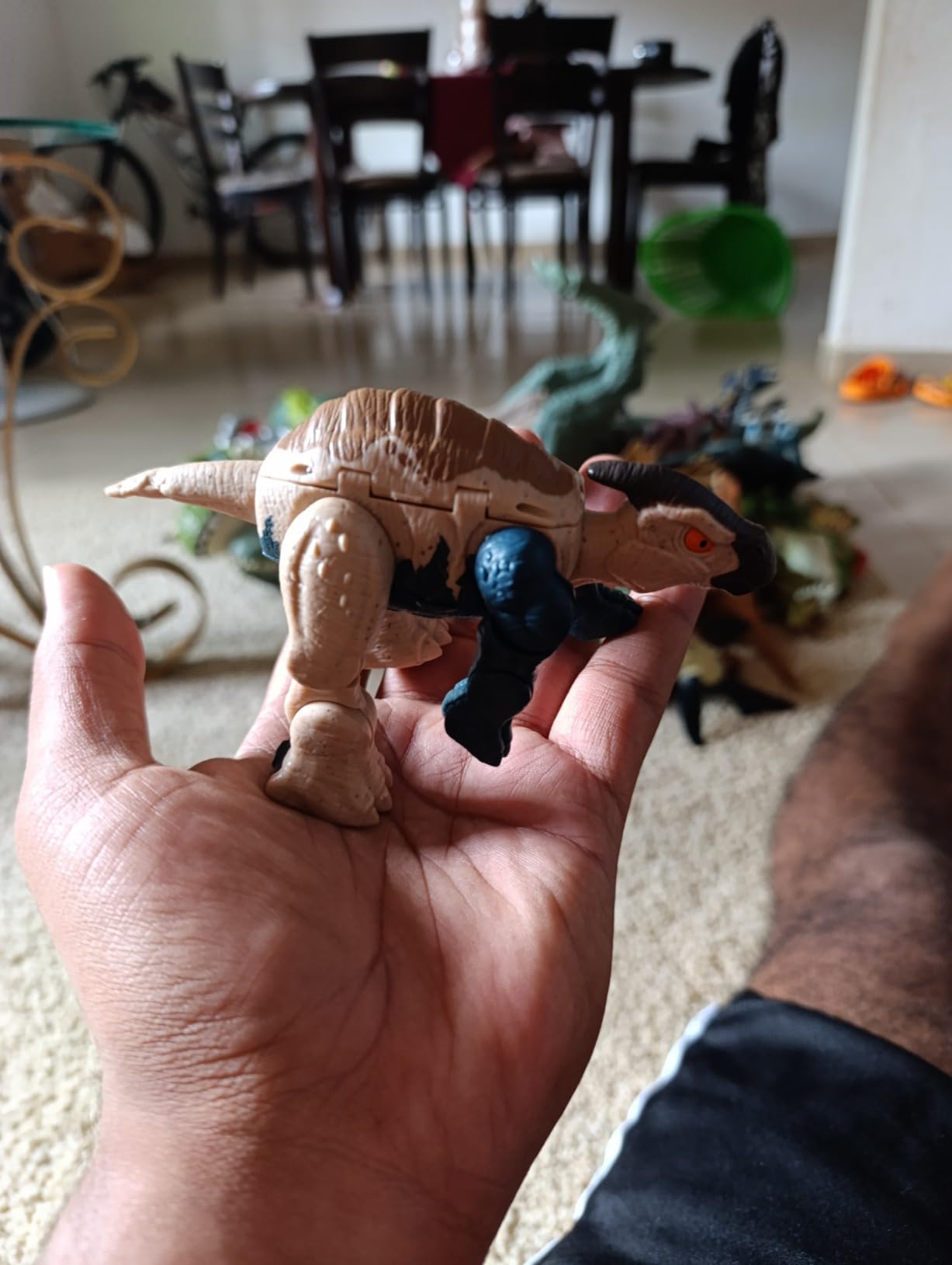 Mattel Jurassic World Fierce Changers 2-in-1 Dinosaur Action Figure, Double Danger Toy Transforms from Carnotaurus to Stegosaurus in 11 Steps customer photo 2