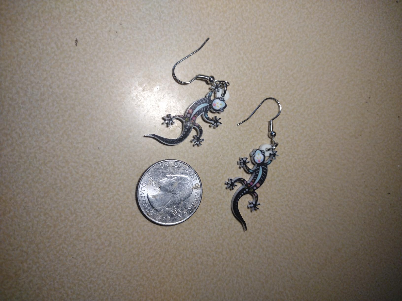 DUOWEI Acrylic Summer Tropic Chameleon Anole Lizard Earrings Charms Dangle Drop Jewelry for Women Lovers Fancy Gifts customer photo 2