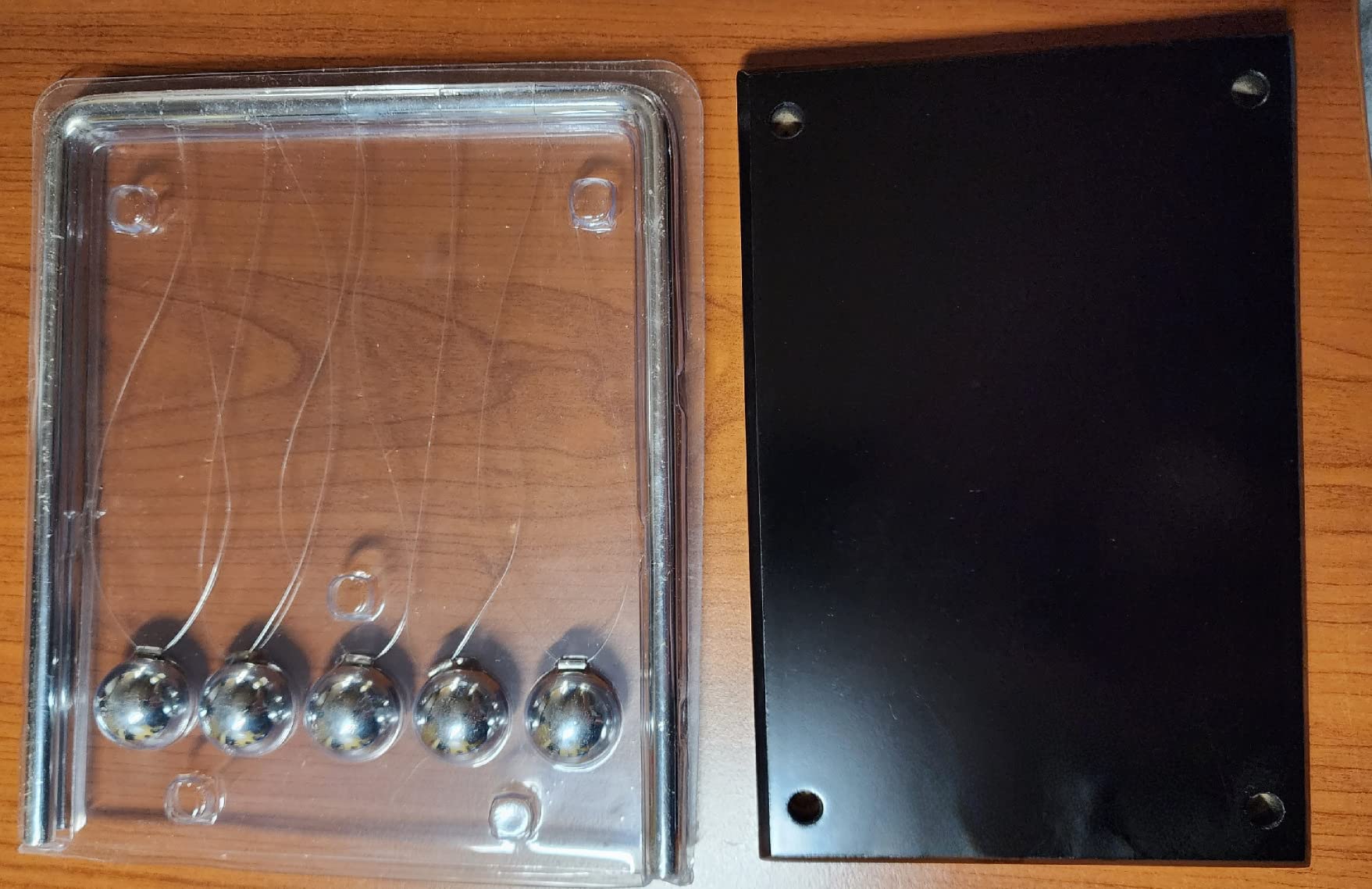 Sealive Newton's Cradle Large Heavy Duty Steel Balls with Wood Base 1.71 lb customer photo 2