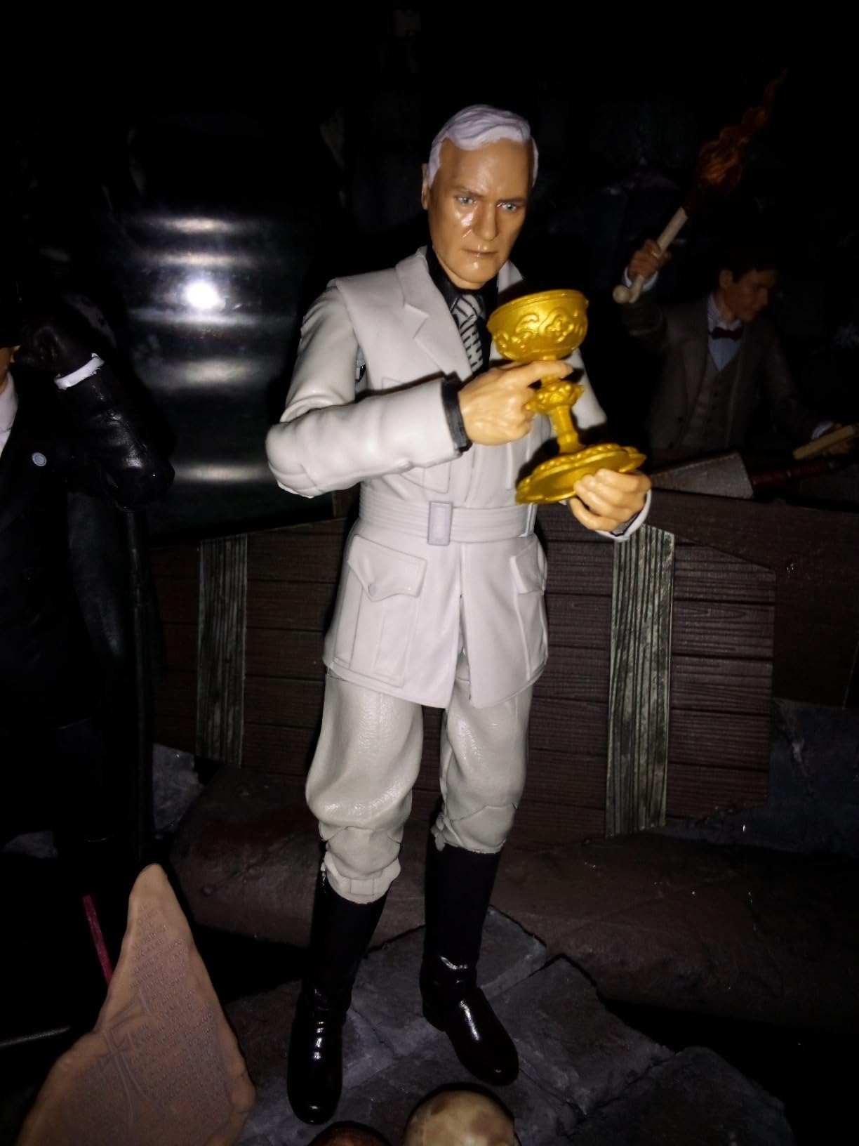 Indiana Jones and The Last Crusade Adventure Series Walter Donovan Toy, 6-Inch Action Figures, Toys for Kids Ages 4 and Up customer photo 1