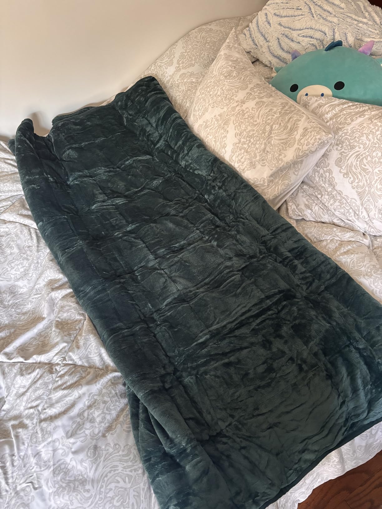 Uttermara Weighted Blankets for Adults Queen Size, 20lbs 60x80 inches customer photo 2
