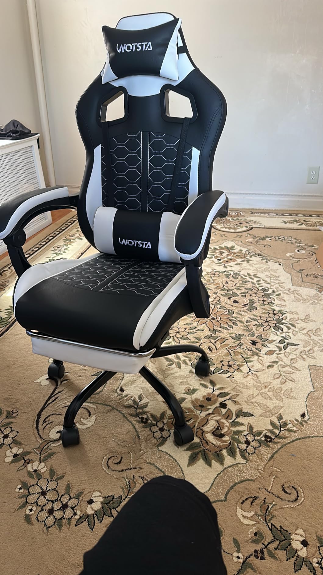 Gaming Chair with Footrest, Gaming Chairs PVC Leather Ergonomic Office Gamer Chair Headrest Lumbar Support Racing Style Video Gaming Chair for Office (Black Blue) customer photo 1