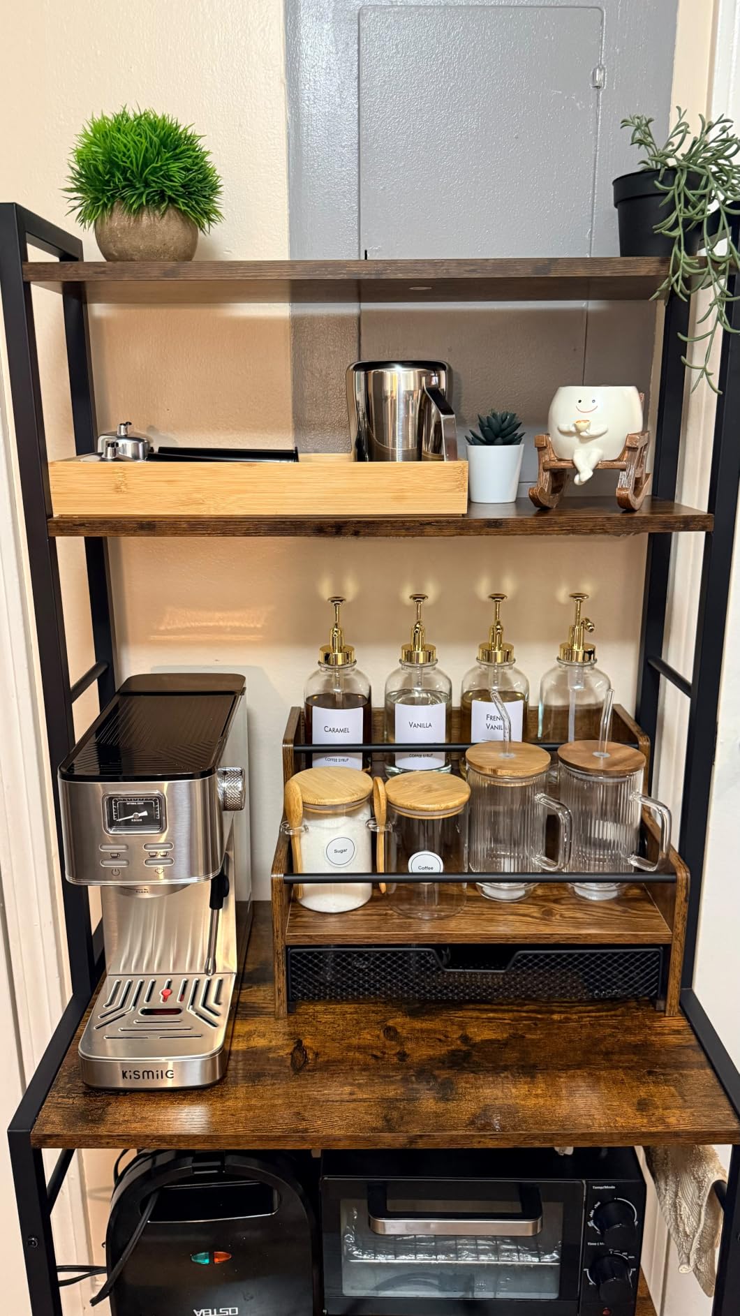 16.9 oz (500 ml) Coffee Syrup Dispenser Set- 4 Glass Bottles with Gold Pumper and Syrup Labels - Precise Dispensing and Stylish Addition to Coffee Shop, Cafe or Home Bar customer photo 2