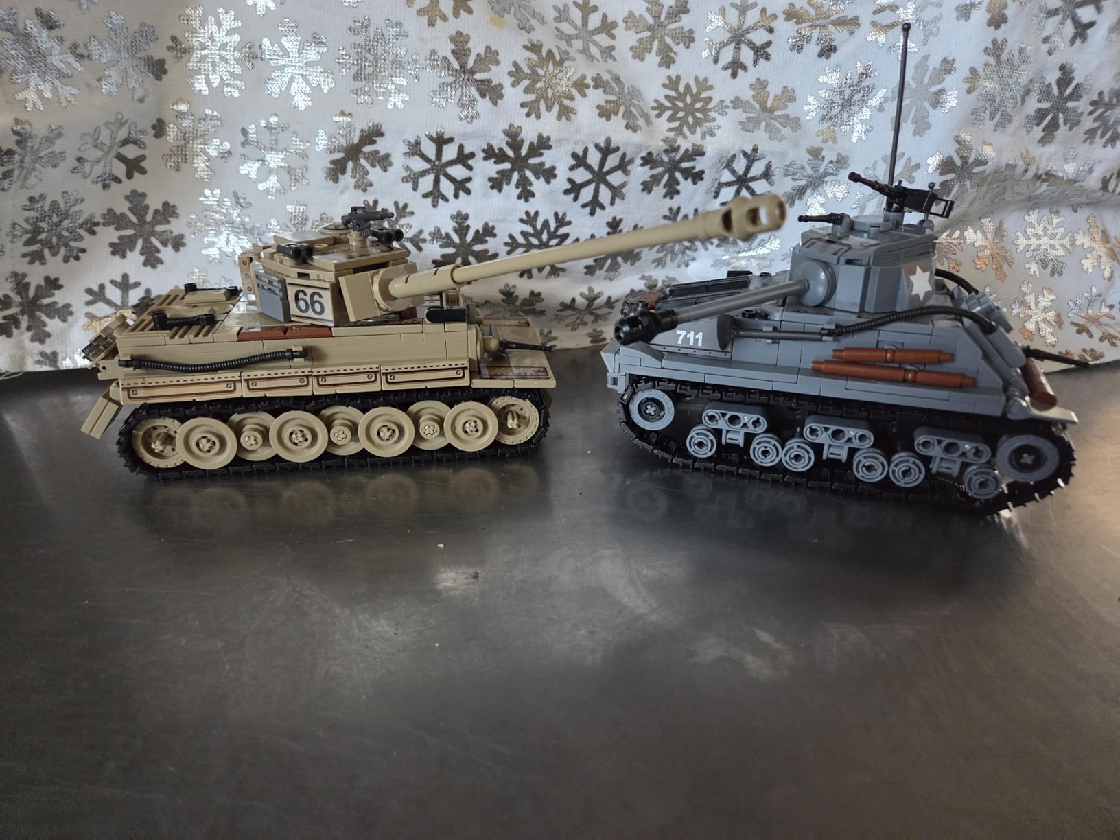 MISTBUY WW2 Army Tank Toys Building Kit, Create a German Tiger & an American M4 Sherman Models with 1184 Blocks, Great Military Toy Gifts for Boys, Kids Age 8-14 customer photo 1