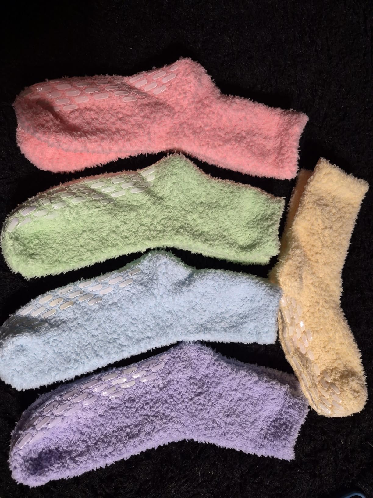 Yebing Non Slip Hospital Socks for Women with Grips Fuzzy Cozy Anti Skid Slipper Socks Winter Warm Soft Fluffy Sleep Socks customer photo 2