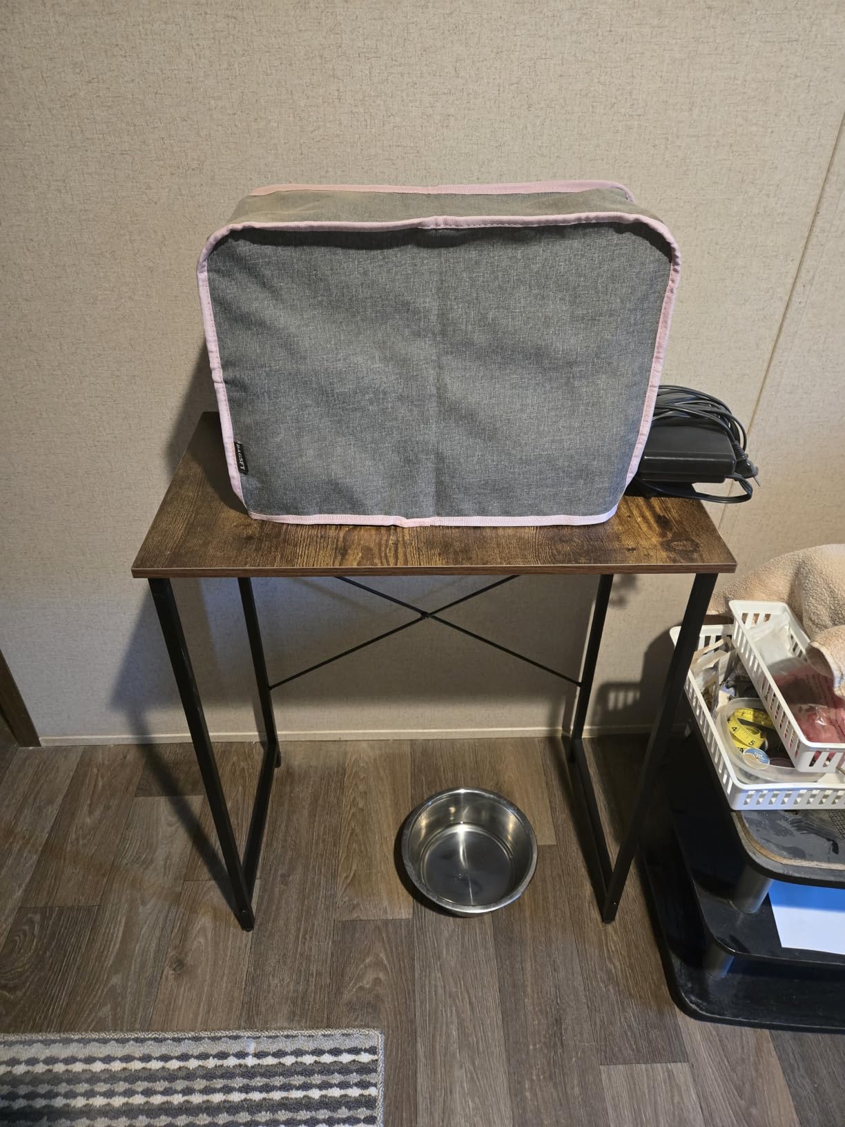 Pamray 32 Inch Computer Desk for Small Spaces with Storage Bag, Home Office Work Desk with Headphone Hook, Small Office Desk Study Writing Table customer photo 1