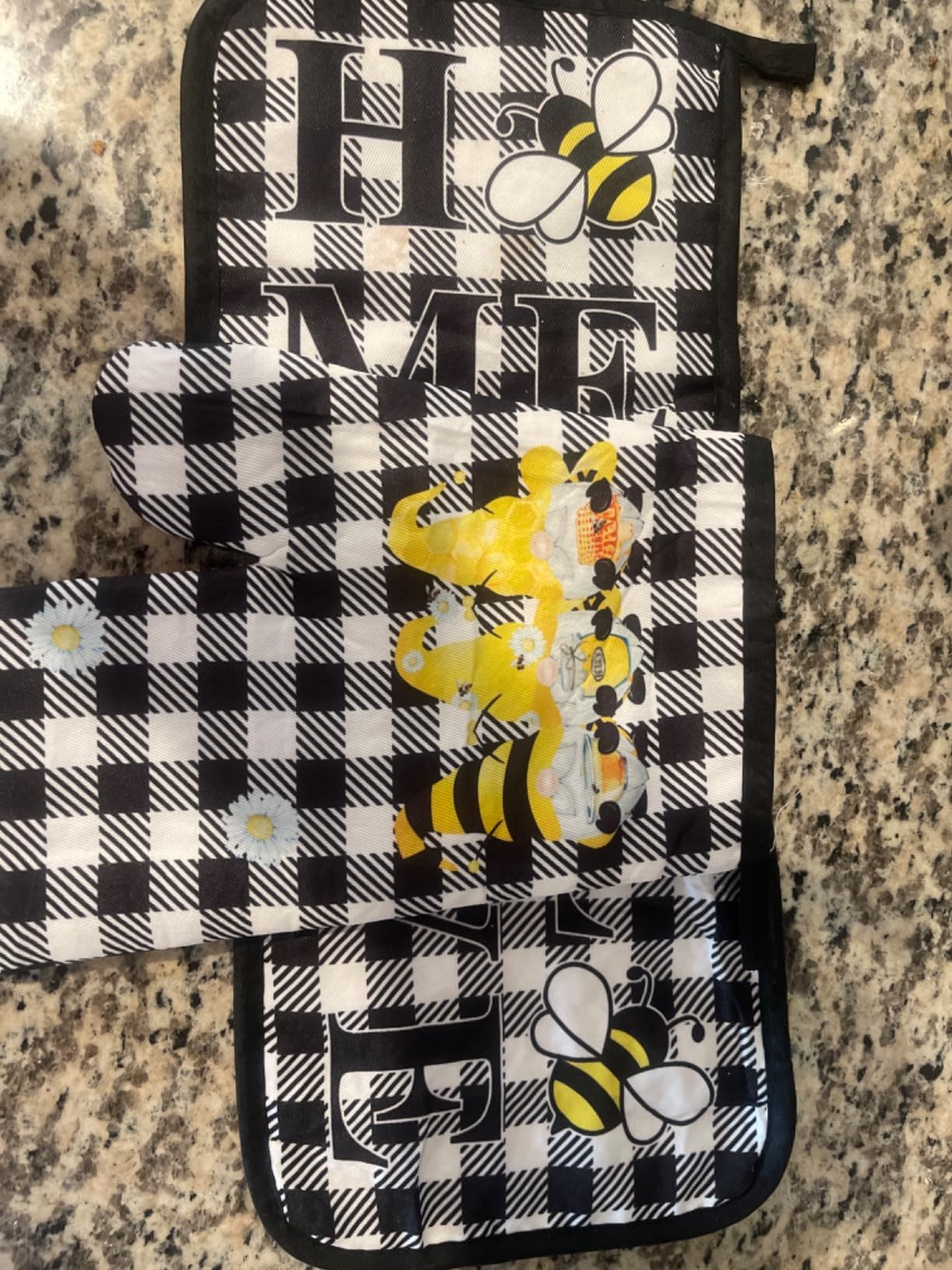 Bencailor 6 Pcs Bee Kitchen Towels Oven Mitts and Oven Holders, Honey Gnome customer photo 1