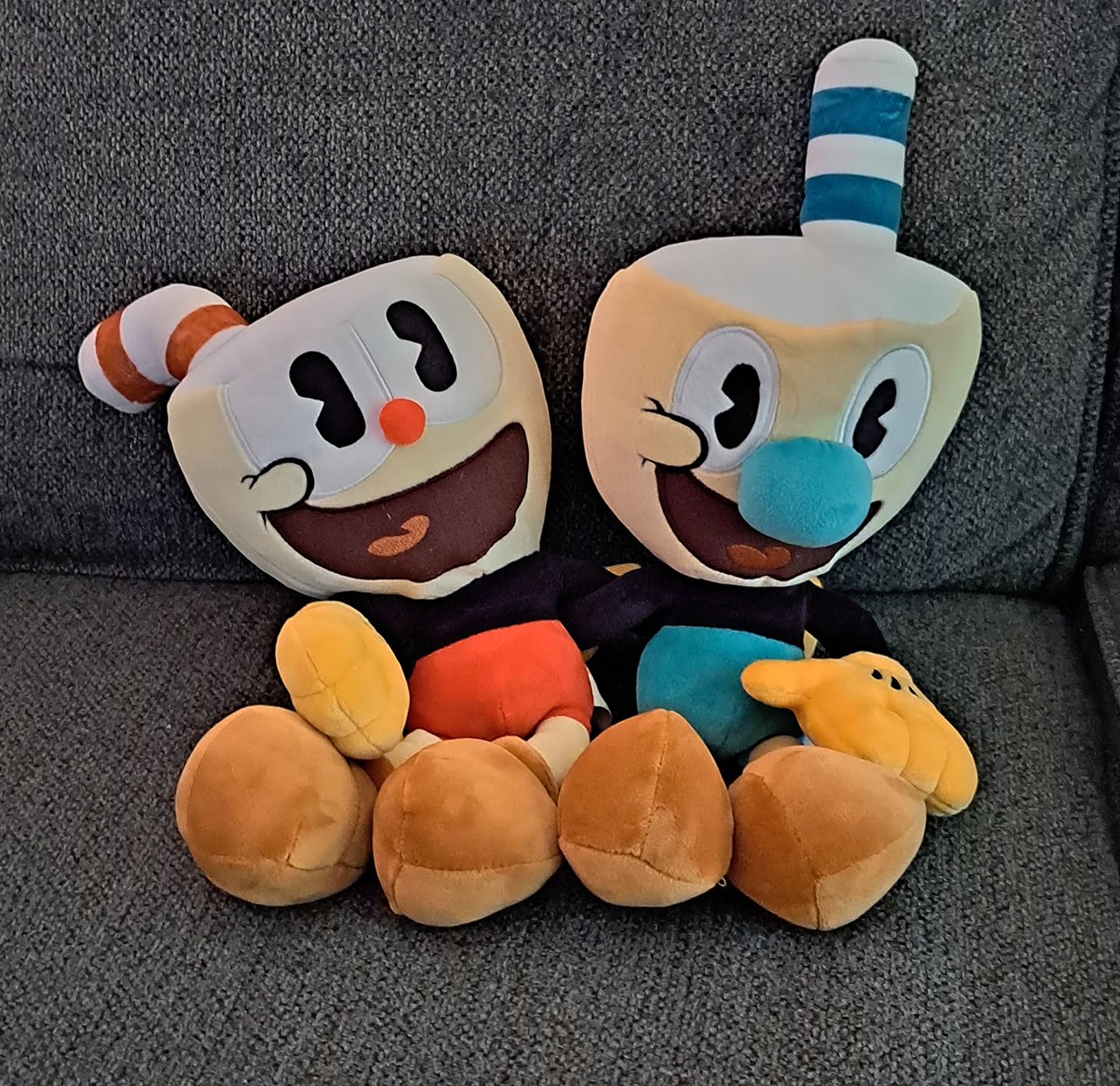 15-Inch Cuphead & Mugman Bundle - Plush Toy - Soft and Huggable Stuffed Doll of The Popular Video Game Character for Kids and Fans of All Ages - Perfect for Collectors and Gamers - Authentic Design customer photo 1