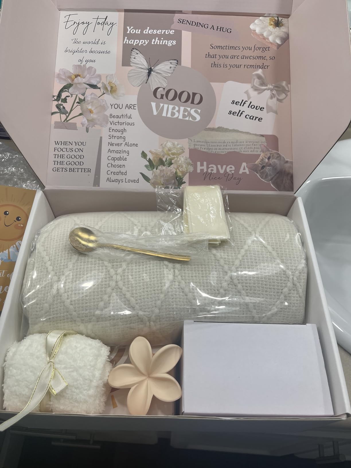 Get Well Soon Gift Baskets for Women, 9pcs Care Package for Women, After Surgery Recovery Gifts, Feel Better Set Thinking Of You - Sending You Hug Sunshine Box for Sick Friend customer photo 1