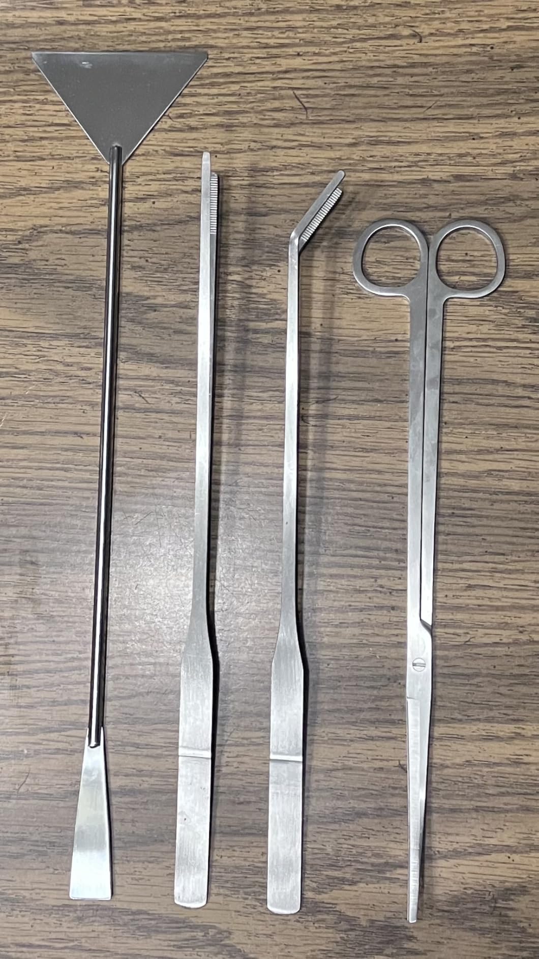 4Pcs Aquascaping Tools, Jeimier Aquascape Kit, Long and Strong Aquarium Tweezers, Scissors, Algae Scraper, Aquarium Plant Tools, Fish Tank Plant Trimming Kit customer photo 1