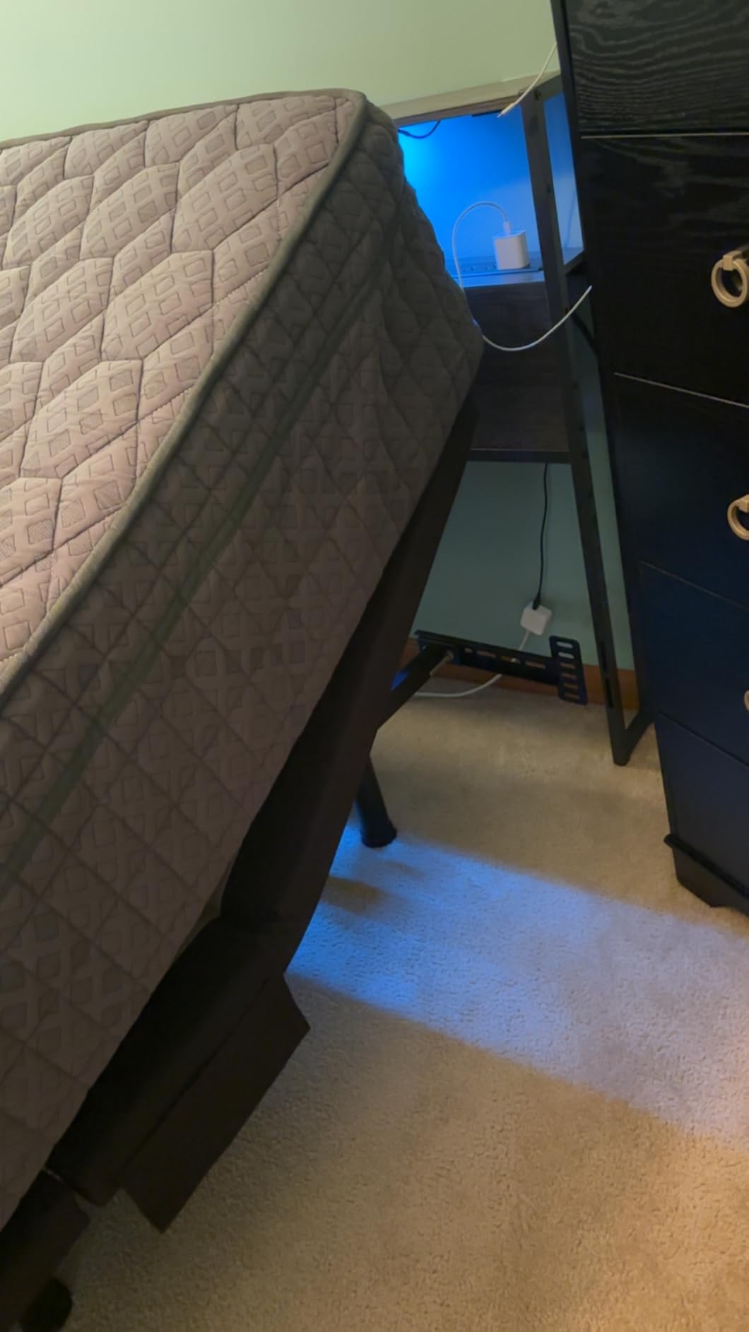 Tami Tami T600 Adjustable Bed Frame Split King Size with Remote & Massage - Syncable Electric Beds Bases, Zero Gravity, Dual Side USB, Nightlight, Quiet Motor, 5 Min Easy Assembly customer photo 1