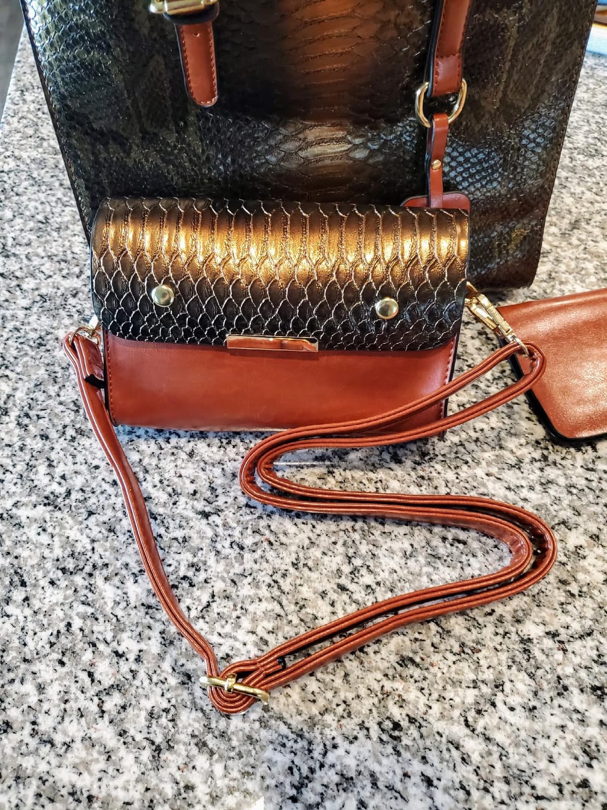 KingTo Women's Crocodile Pattern Satchel Handbags Stylish Tote Handbags crocodile purses for women 3 Pcs Set (B-blue) customer photo 1