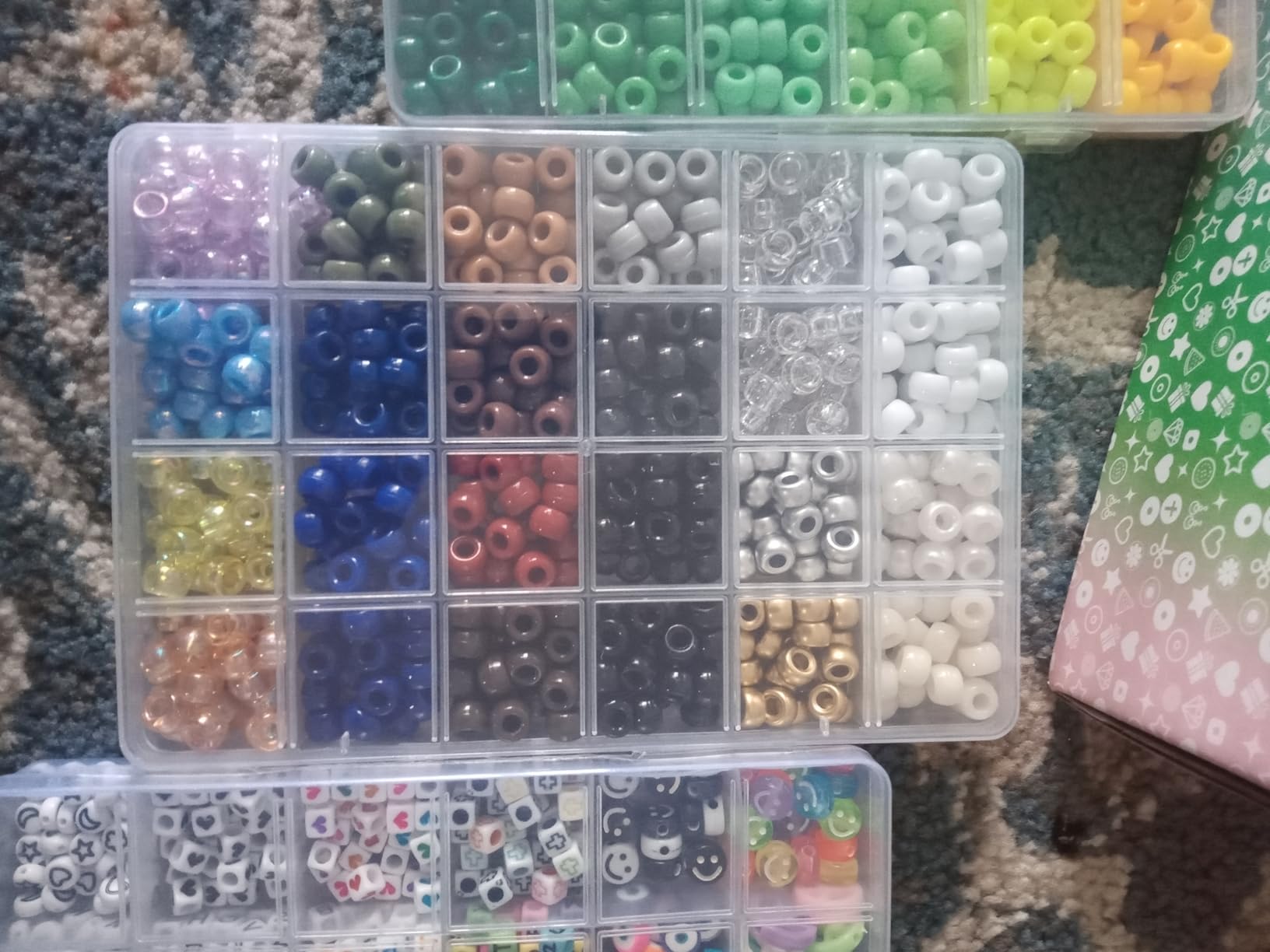 5 Boxes Bracelet Making Kit Pony Beads, 96 Colors 3500Pcs Kandi Beads for Bracelets with 800Pcs Letter Bead Friendship Bracelet Rave Accessories Craft Kits for Kids Adults Keychain Jewelry Making customer photo 1