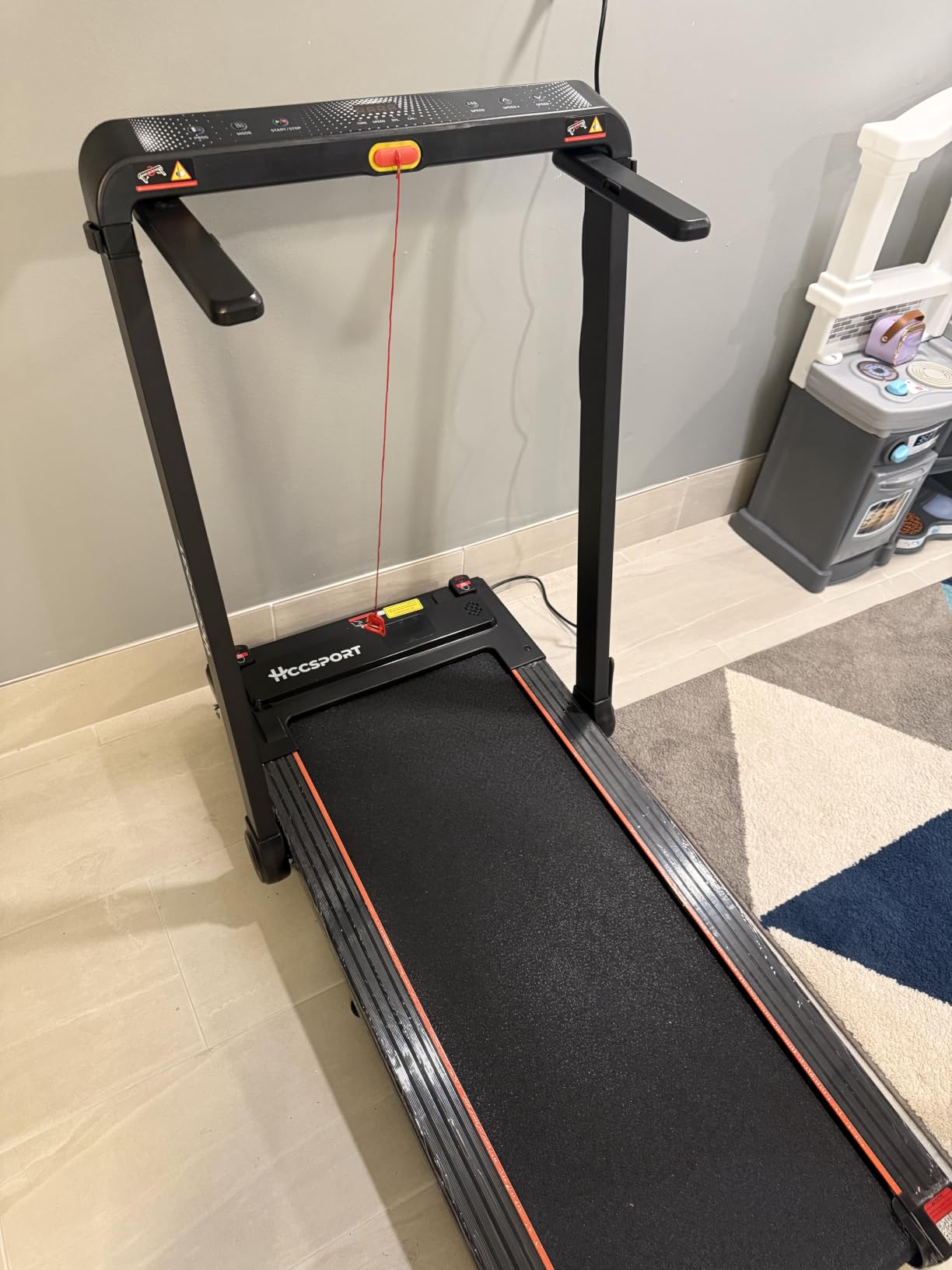 Hccsport Treadmill with Incline, 3 in 1 Under Desk Treadmill Walking Pad with Removable Desk Workstation 3.5HP Foldable Compact Walking Treadmills for Home Small Office with Wristband Remote Control customer photo 2