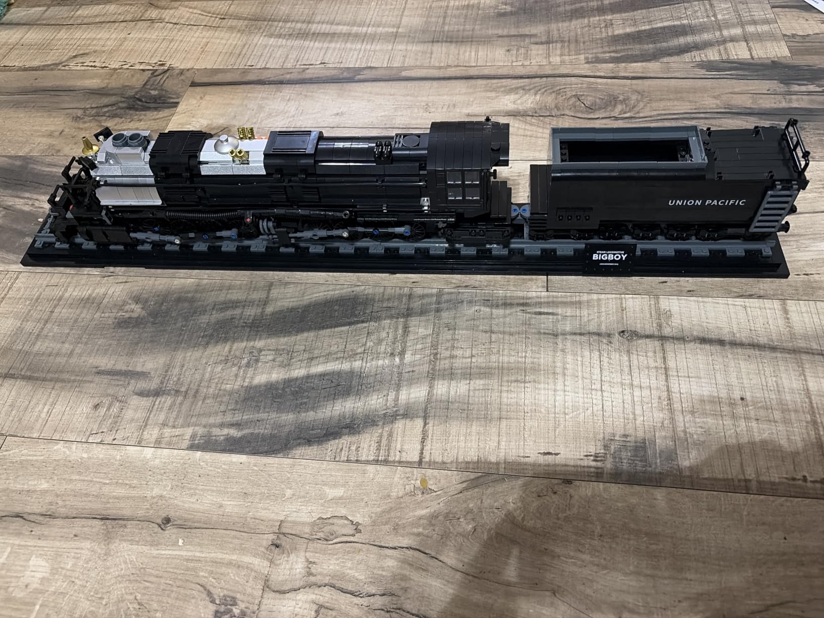 Nifeliz Big Boy Steam Locomotive Building Set, Trains Series customer photo 2