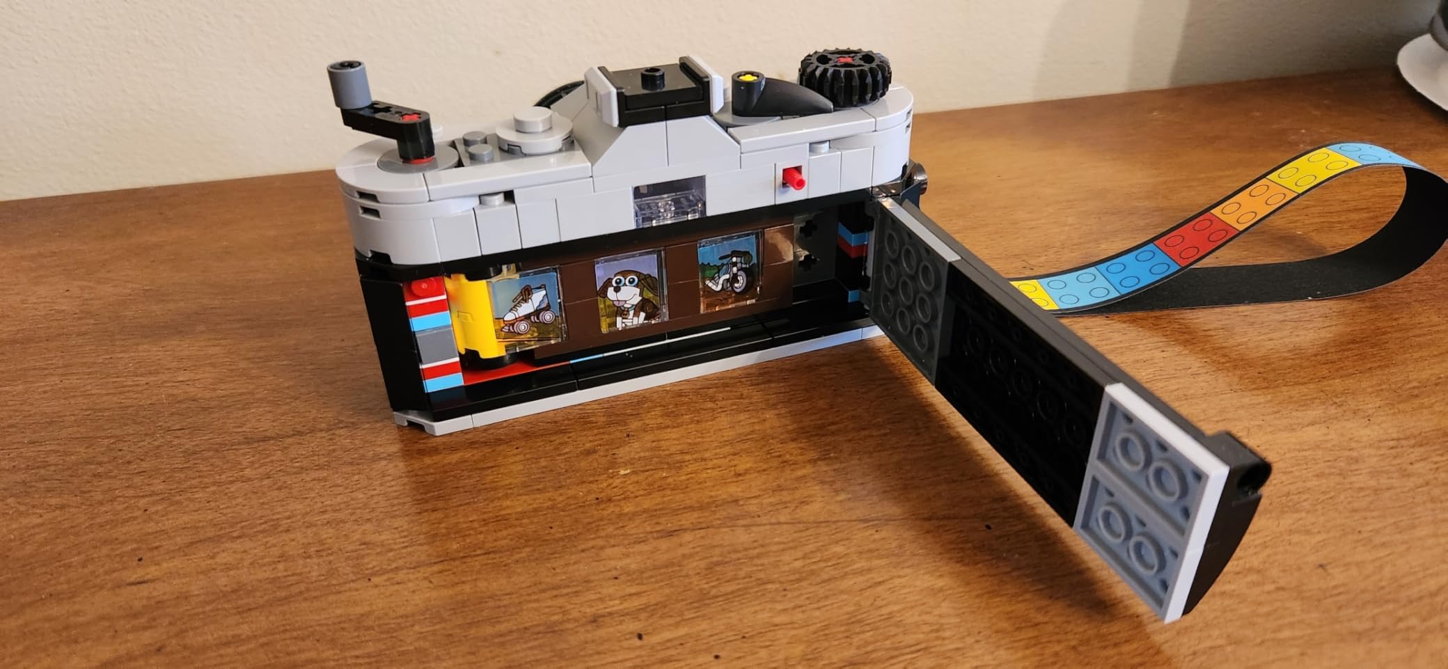 LEGO Creator 3 in 1 Retro Camera Toy, Transforms to Retro Video Camera or to TV Set, Photography Gift for Boys and Girls Ages 8 Years Old and Up Who Enjoy Creative Play, 31147 customer photo 1
