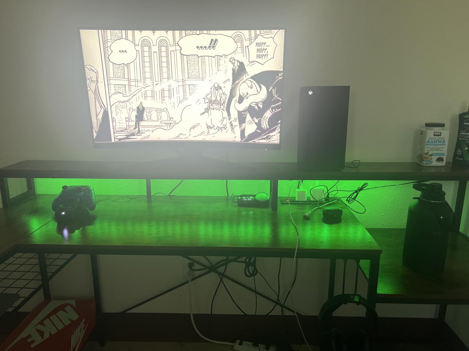 Bestier 71.5 Inch L‑Shaped Gaming Desk with LED & Power Outlets, Black customer photo 2