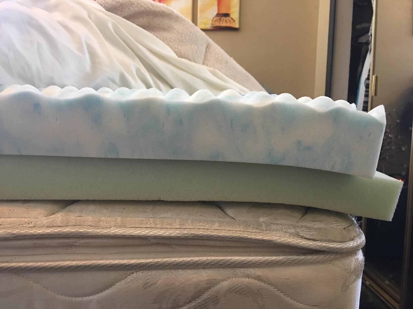 ZINUS 3 Inch Swirl Gel Cooling Memory Foam Mattress Topper, Smaller, More Convenient WonderBox Packaging, Cooling, Airflow Design, CertiPUR-US Certified, Queen customer photo 2