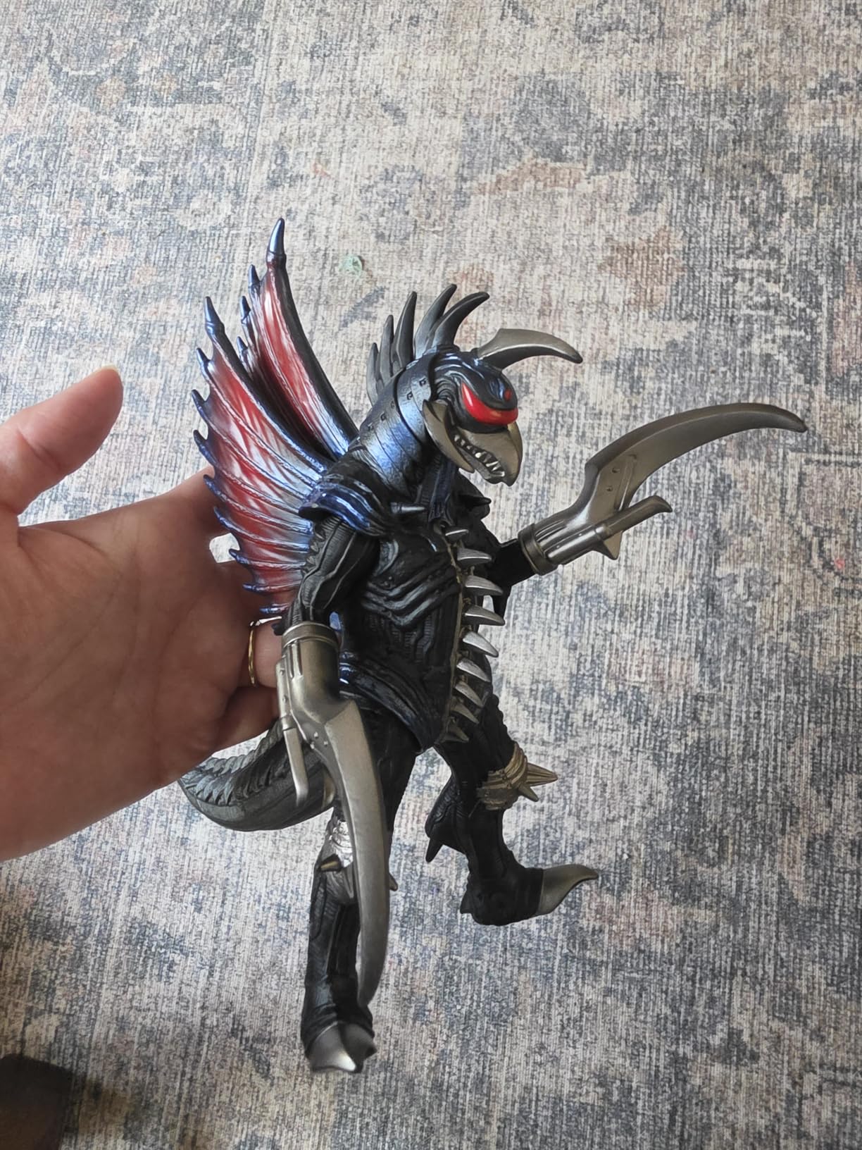Movie Monster Series - Godzilla: Final Wars - Gigan 2004, Bandai Action Figure customer photo 2