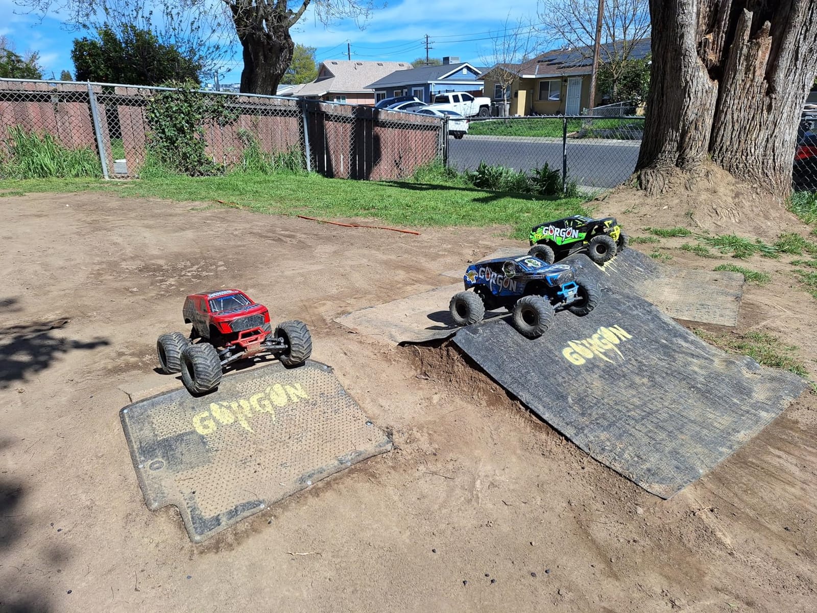 ARRMA RC Truck Gorgon 2 Wheel Drive MT 1/10 RTR (Ready-to-Run Battery and Charger Included) Smart 3300 7C S120 USB Red ARA3230ST2 customer photo 1