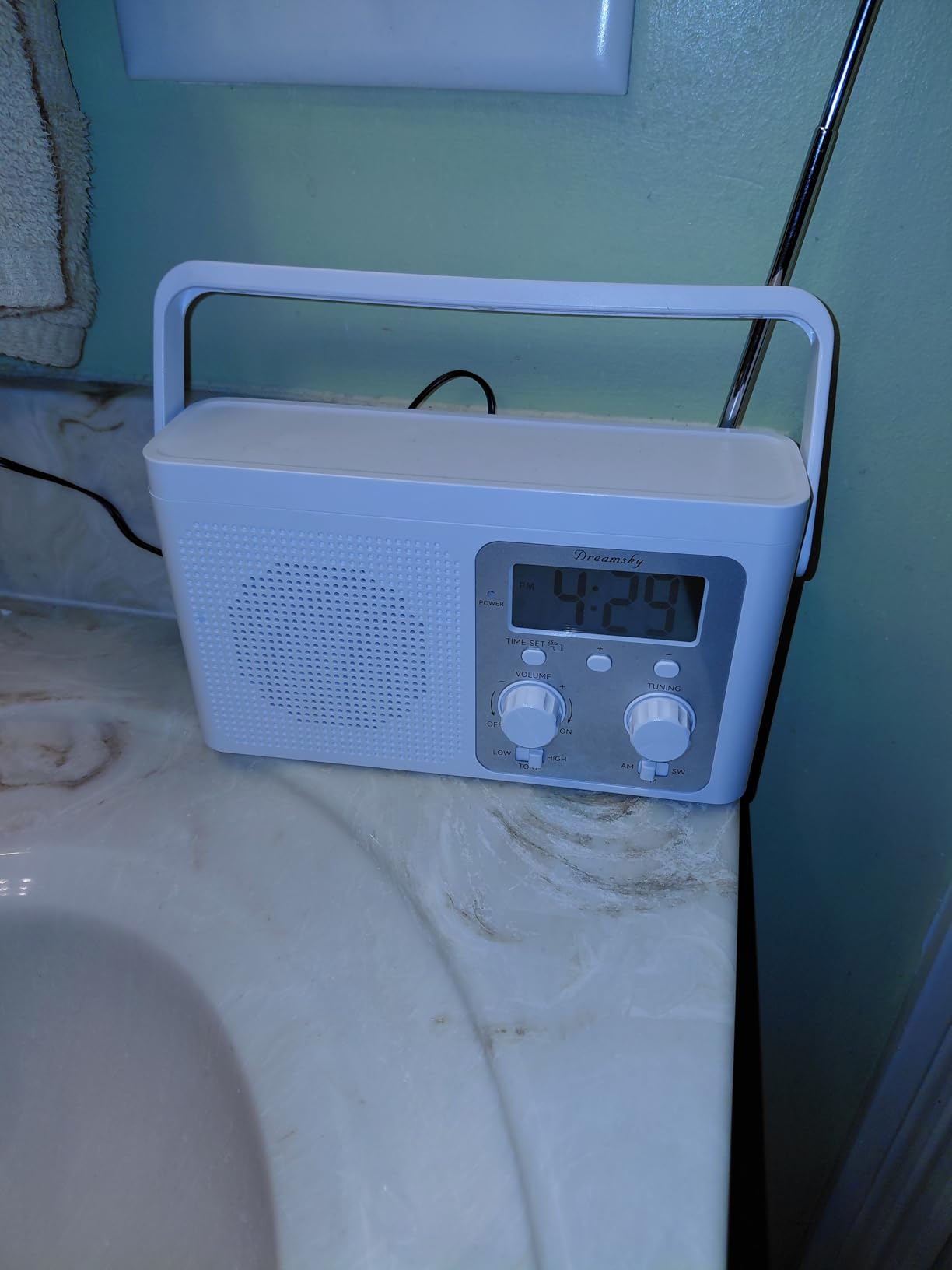 DreamSky AM FM Radio Portable Shortwave Radio Battery Powered/Plug in Wall customer photo 2