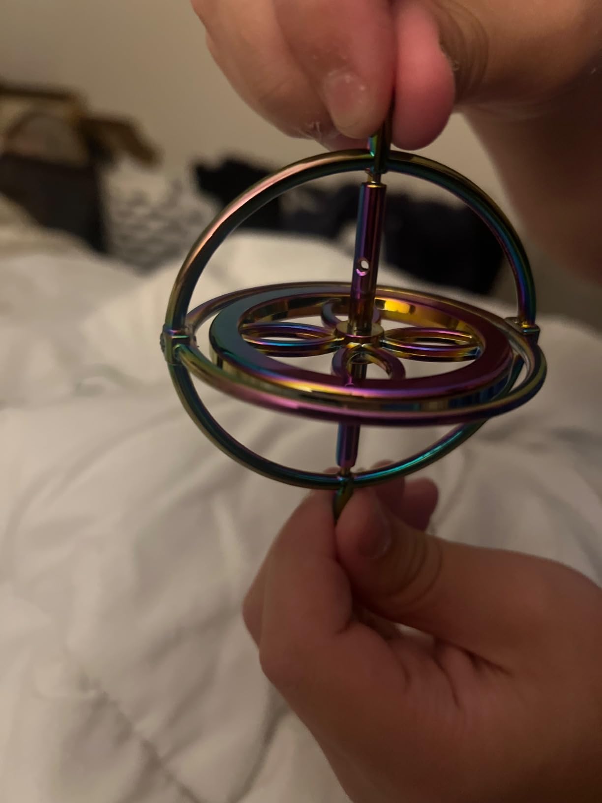 QLKUNLA Gyroscope Toy Metal Anti Gravity Rotating Desk Gyroscope Flying Motion Balance Physics Toy Educational Training Gift customer photo 2