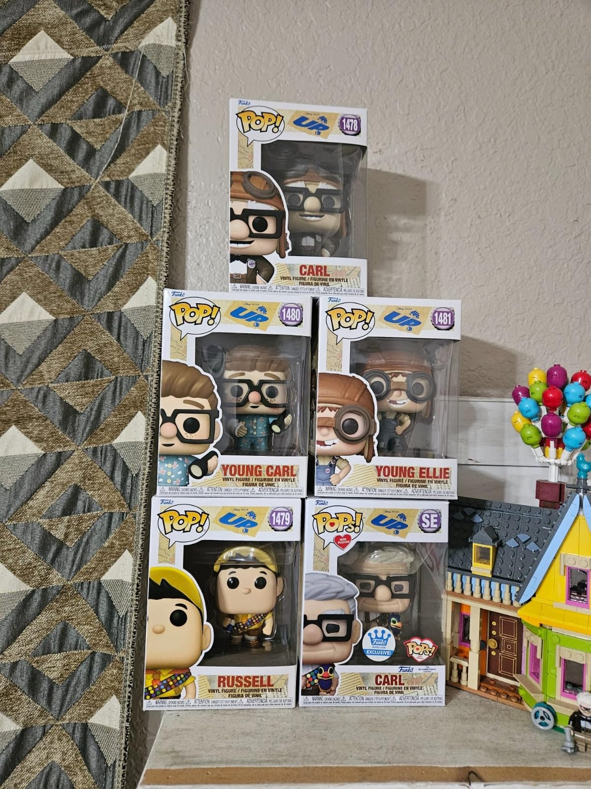 Funko POP! Disney Pixar Up - Young Carl | Official Cartoon/Animation Merch - Collectable Vinyl Figurine for Shelf Display - Birthday Gift Idea for Fans and Collectors customer photo 2