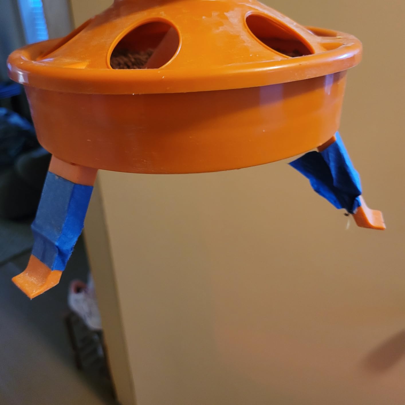 Eggluuz Chick Feeder and Waterer Kit, Top Fill 1.5kg Chick Feeder and 1.5L Chick Waterer with 3 Adjustable Heights customer photo 2