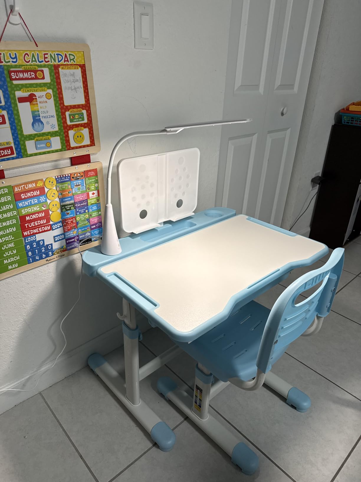 Rengue Kids Desk and Chair Set, Height Adjustable Children School Functional Study Desk with 55° Tiltable Desktop, 3 Modes & Brightness LED Light, Storage Drawer & Metal Hook for Boys Girls (Grey) customer photo 2