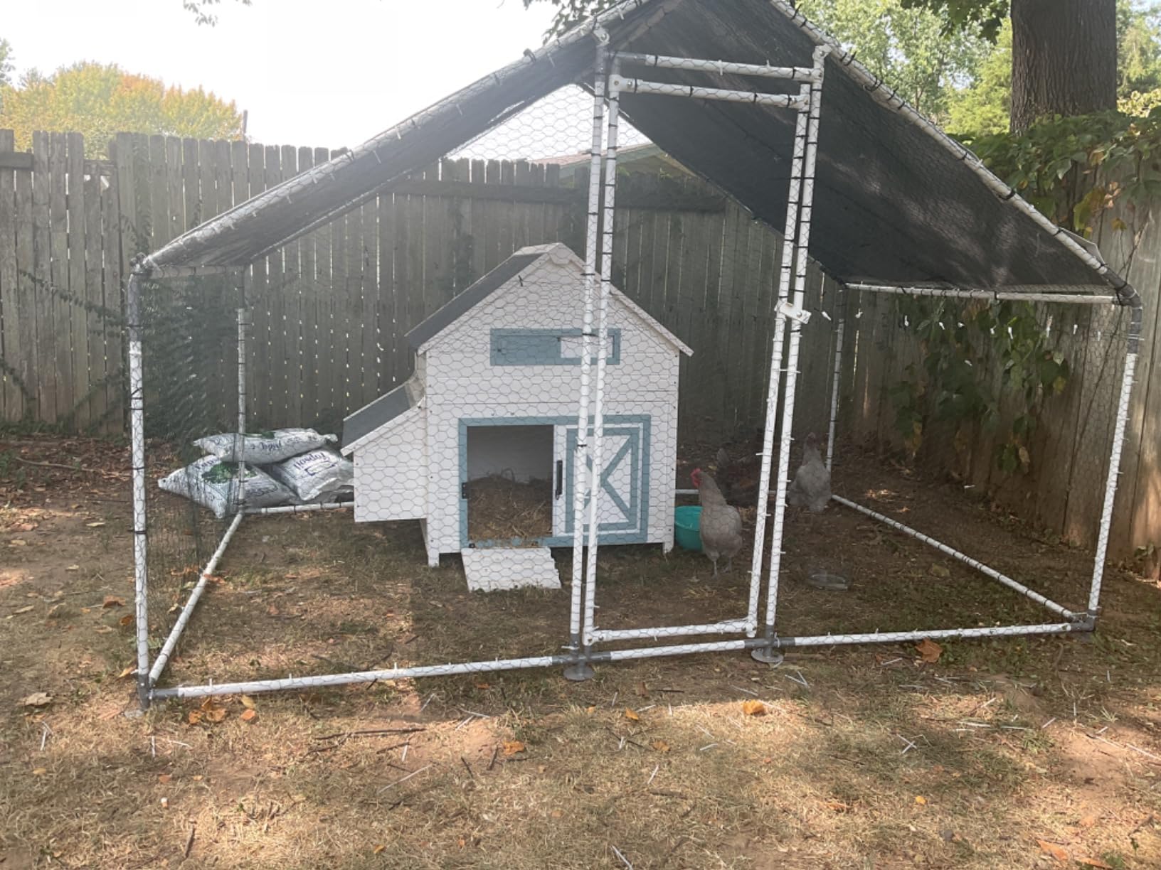 NUGRIART Large Metal Chicken Coop Walk-in Poultry Cage with Water-Resident and Anti-UV Cover Duck Rabbit Cat House Outdoor Chicken Run Pen with Spire Shaped Cage customer photo 1