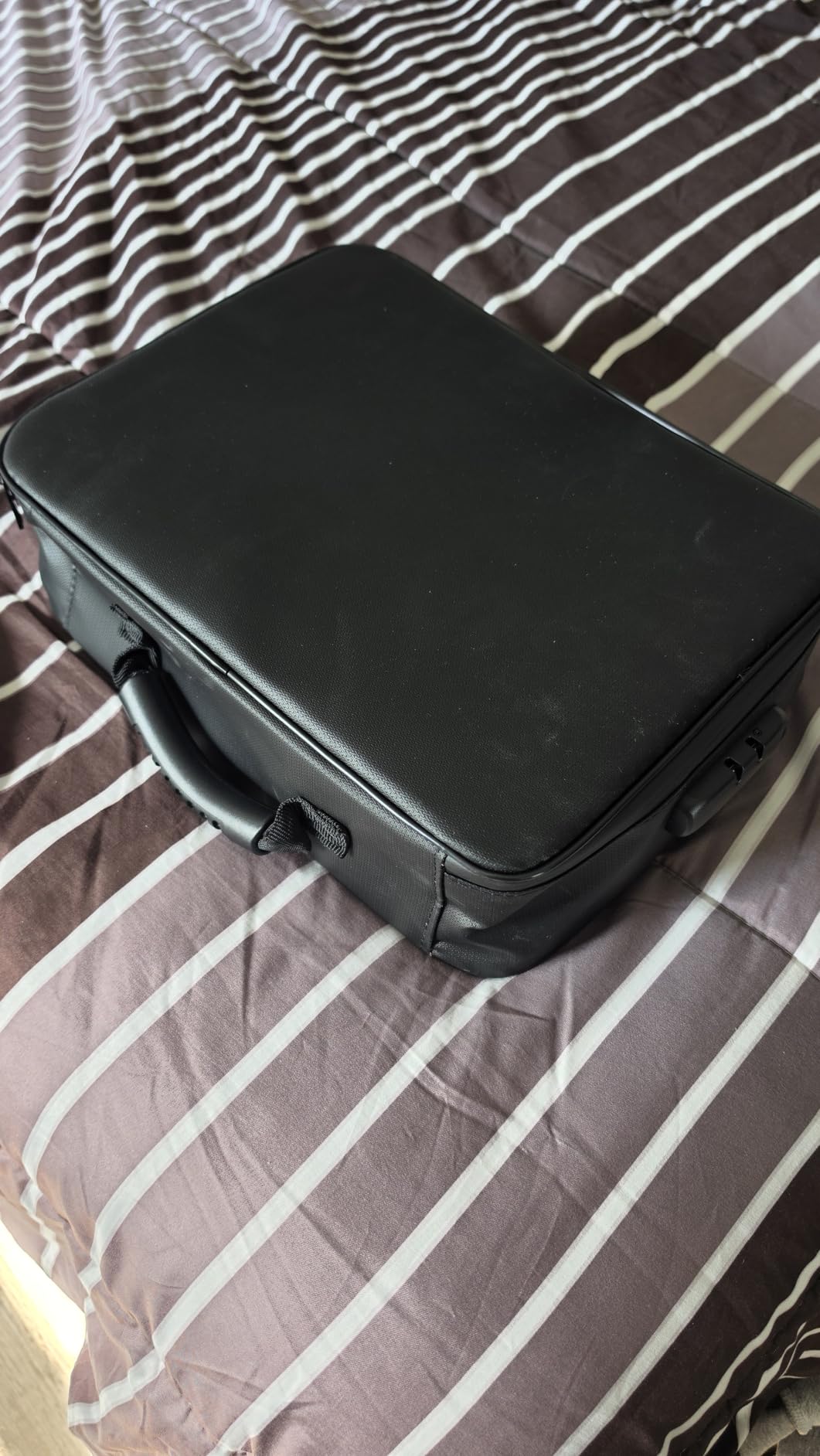DocSafe 5200°F Fireproof Document Organizer Box with Lock, Heat Insulated customer photo 2