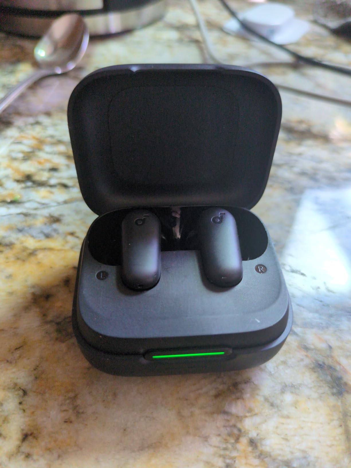 Soundcore P30i by Anker Noise Cancelling Earbuds, Hands-Free Viewing | Strong and Smart Noise Cancelling, Powerful Bass, 45H Playtime, 2-in-1 Case and Phone Stand, IP54, Bluetooth 5.4 customer photo 1