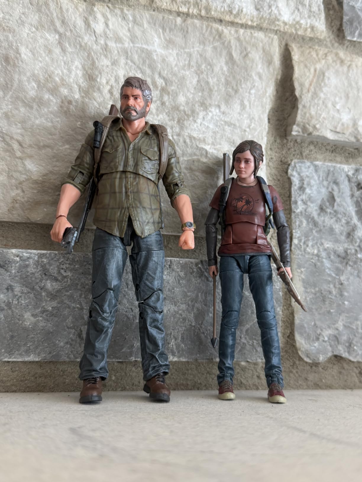 PlayStation The Last of Us Joel & Ellie 6