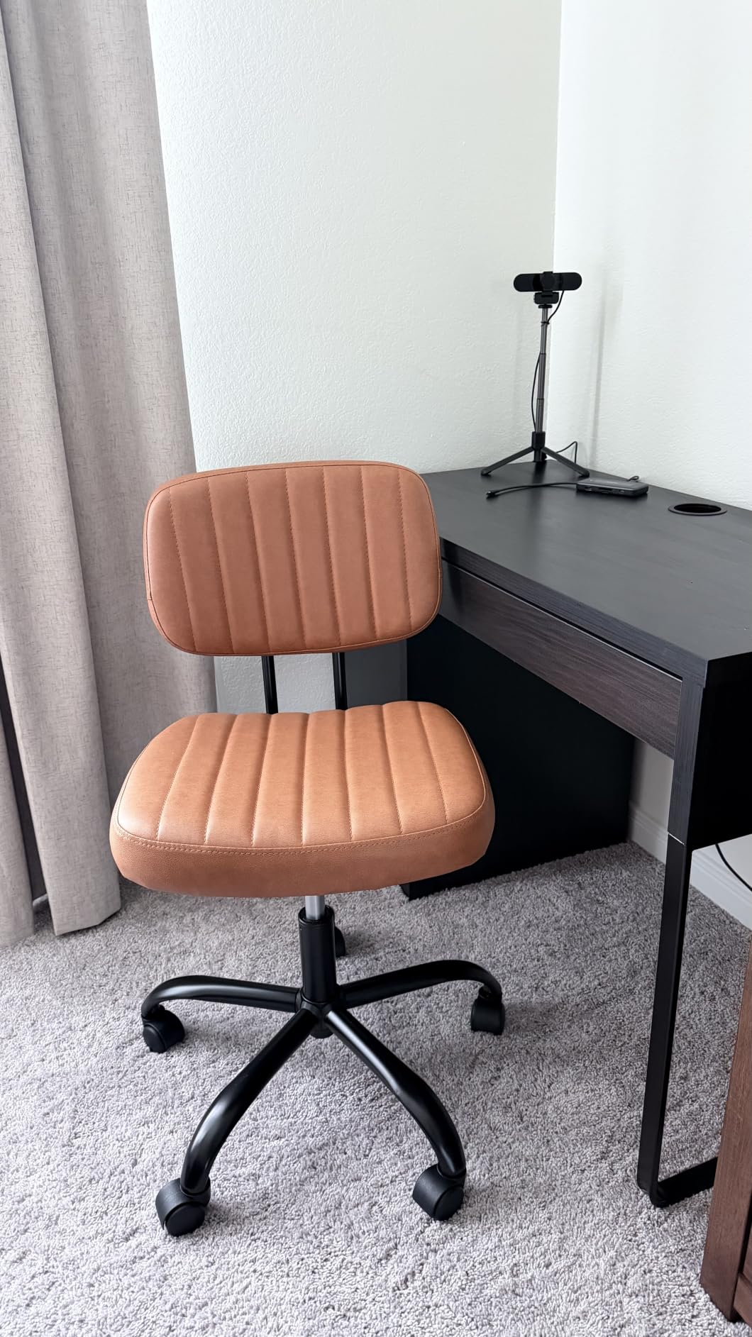 DUMOS Small Desk Chair, Home Office Chair, Lumbar Support customer photo 2