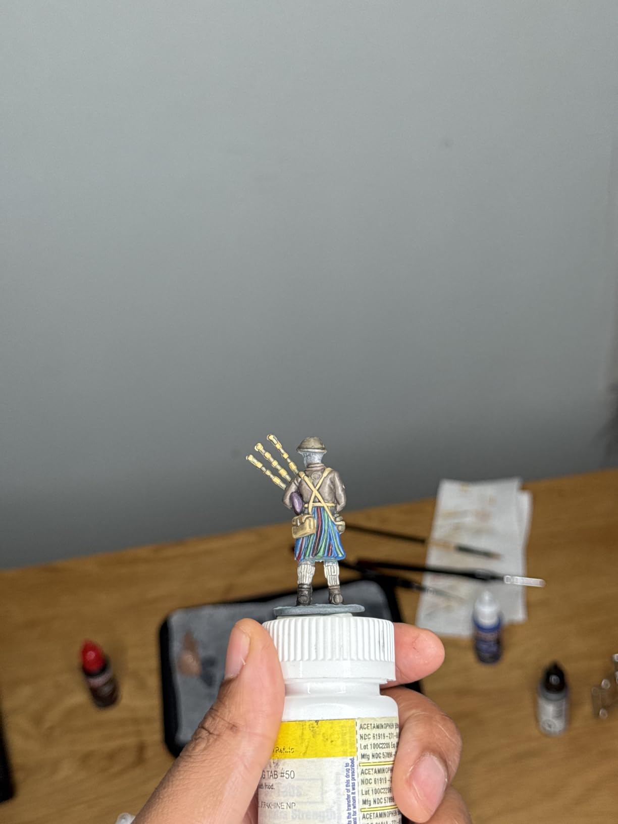 Warpaints Fanatic Starter Set, 11 x 18 ml Acrylic paints incl. metallics, washes, primer, 1 miniature and 1 brush, D&D and Warhammer customer photo 1