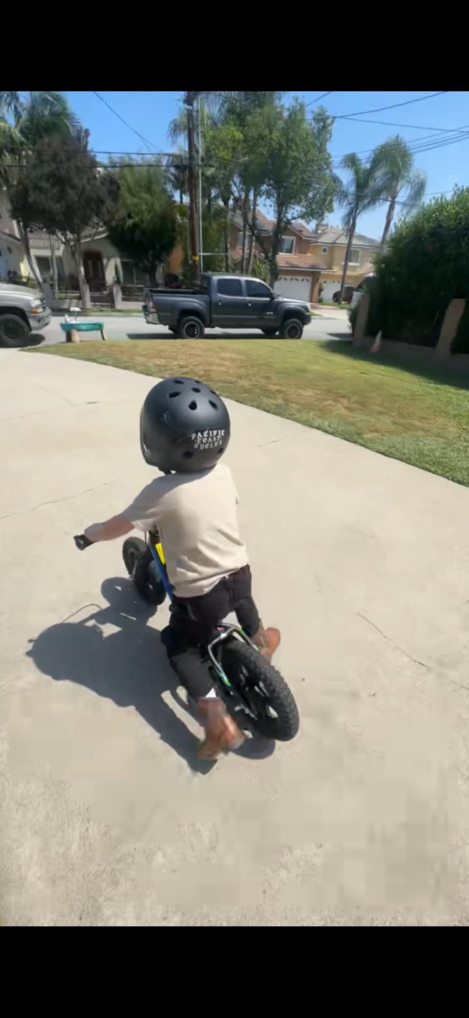 Lightweight Electric Dirt Bike for Kids, 170/340W Electric Motorcycle Up to 10/12MPH, 24V Detachable Battery, Hand-Operated Dual Brakes Electric Balance Bike for Ages 3-6/5-12 customer photo 2