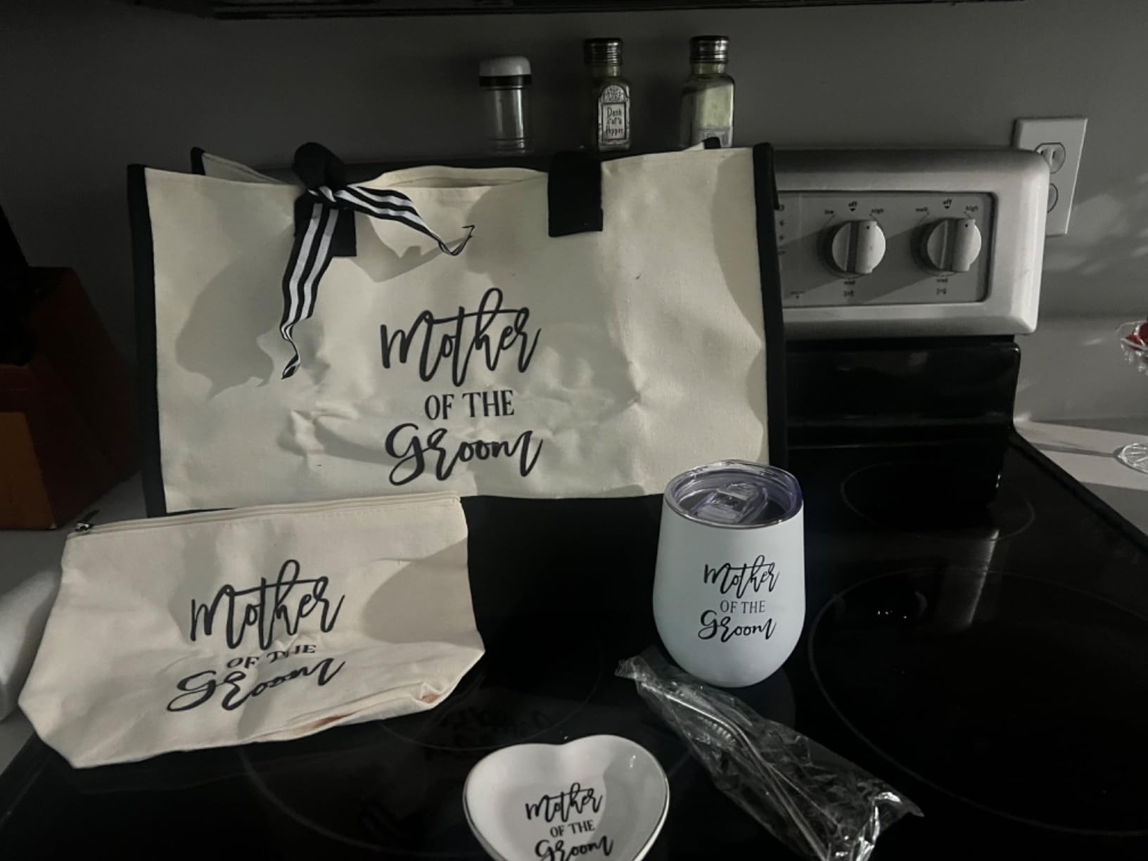 FoldTier 4 Pcs Mother of the Groom Tote Bag Makeup Bag Tumbler Ring Tray | Canvas Tote, Makeup Pouch, Stainless Tumbler with Straw, Ceramic Jewelry Dish, Wedding Bridal Shower Gift Bundle customer photo 1