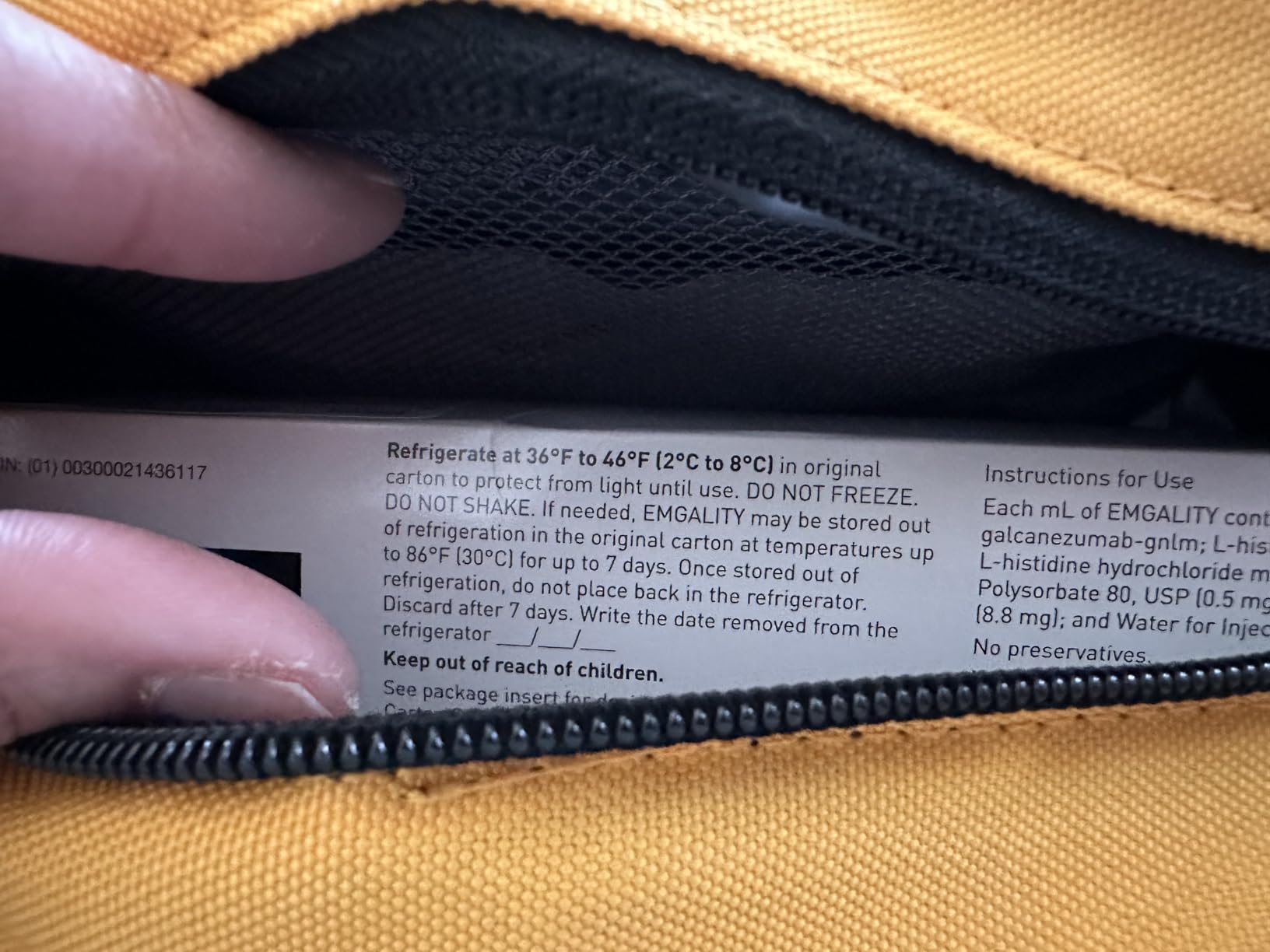 Haimont Small Freezable Snack Cooler Bag, Reusable Freezable Mini Cooler Bag for Outdoor, Airplane, Travel, Wear Resistant, Yellow customer photo 1