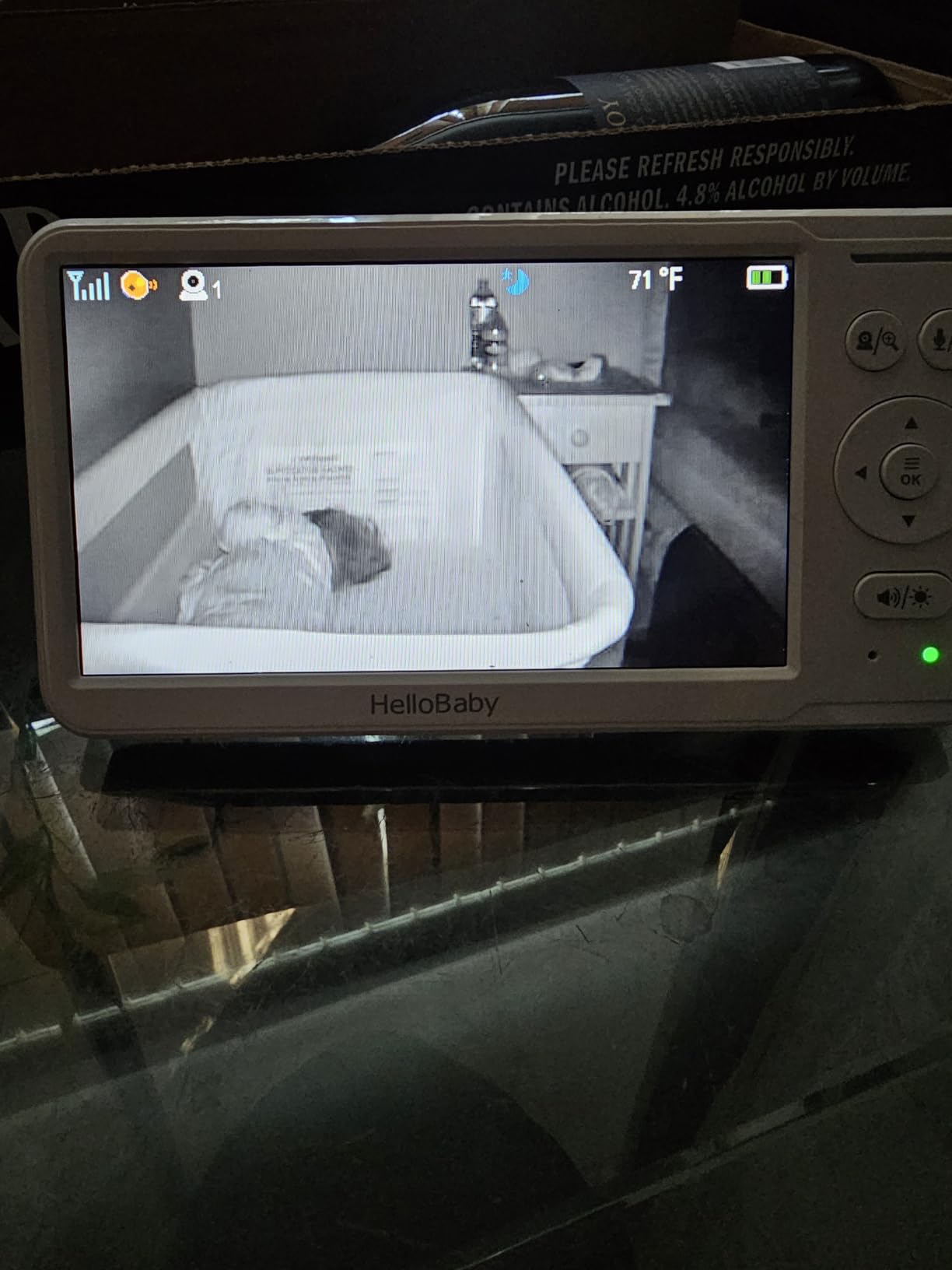 HelloBaby 6'' No WiFi Video Baby Monitor with Camera Audio, 30H Battery customer photo 2
