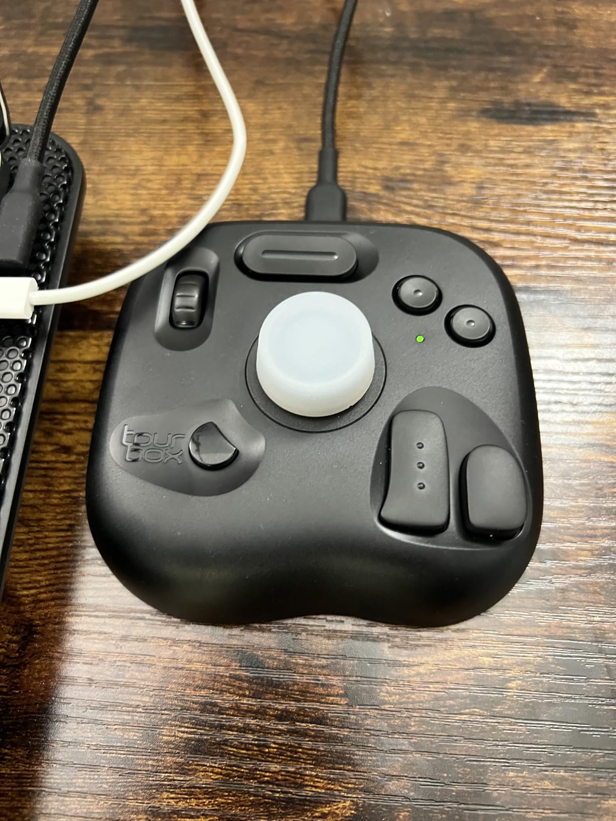 TourBox Lite Drawing Controller, 8 Custom-Shaped Controls, Wired, Black | 8-Control, Knob & Scroll, Intuitive Illustration Workflow, Custom Software, Clip Studio Paint Photoshop customer photo 2
