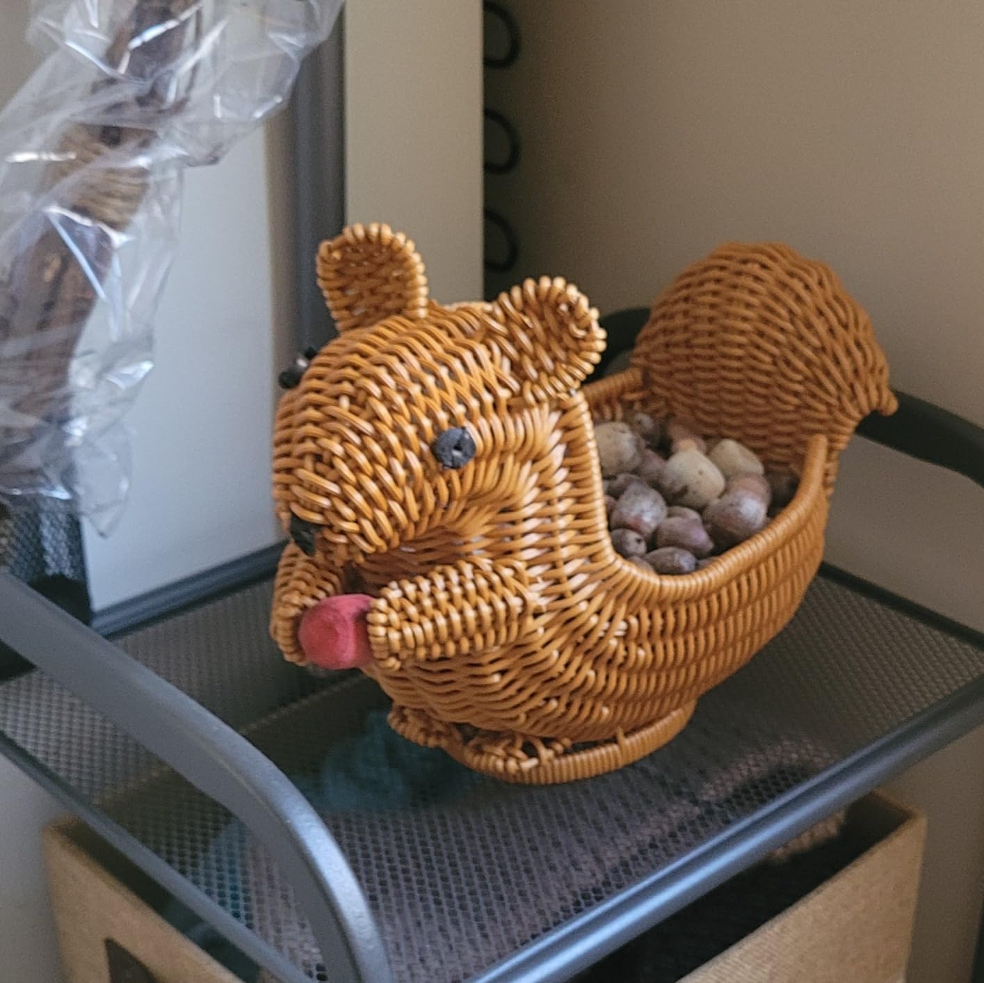 Animal Shape Woven Food Serving Basket Vegetables Basket Pantry Organizer Imitation Rattan for Kitchen Decoration Lightweight, Squirrel 22x12x17cm customer photo 1