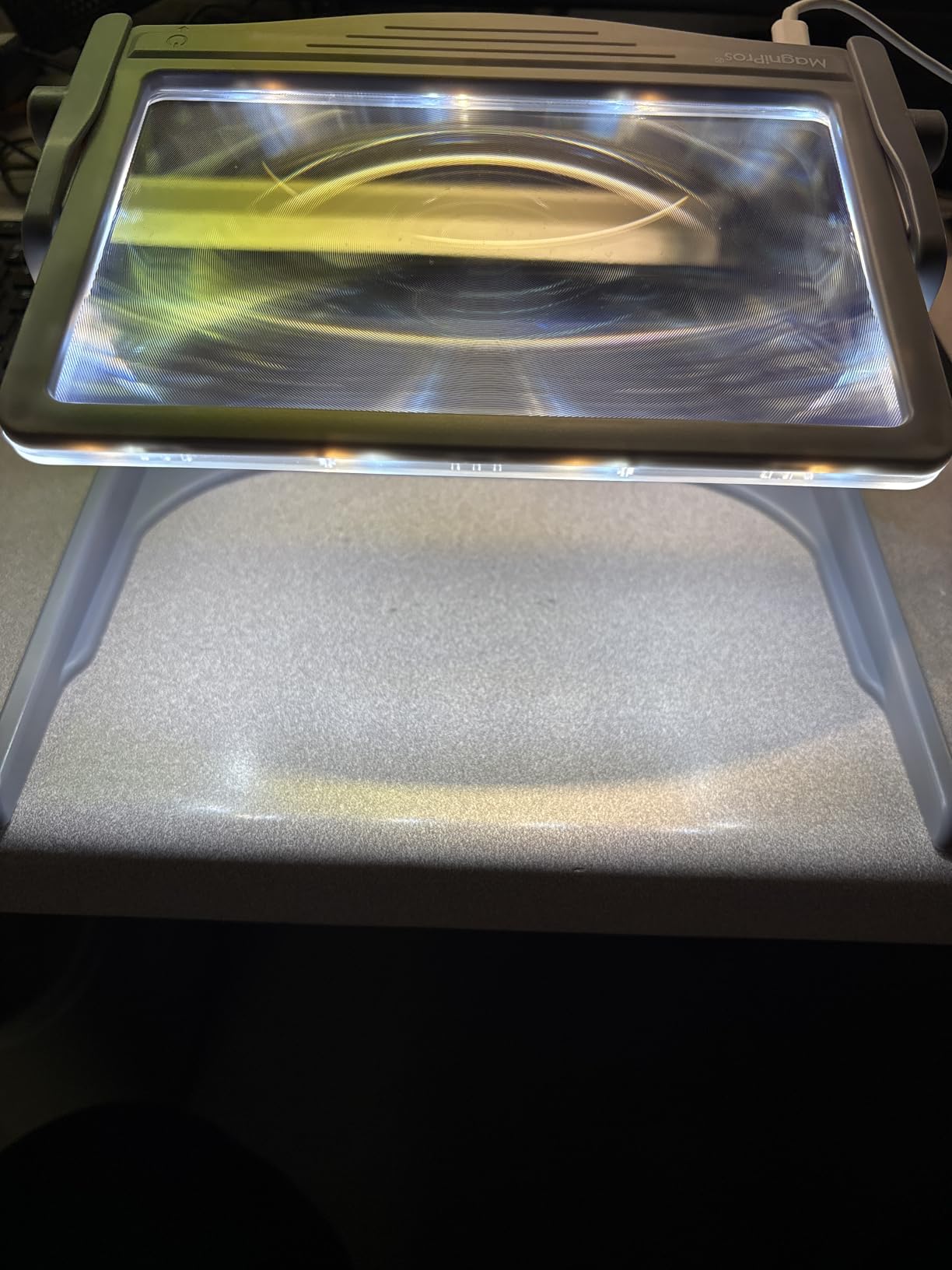 MAGNIPROS 5X LED Page Magnifying Glass, Detachable Stand, 3 Color Modes | Large Viewing Area | Anti-Glare Lens | Rechargeable | Easy-Use Controls | U.S. Patented | Ideal for Seniors & Low Vision customer photo 1