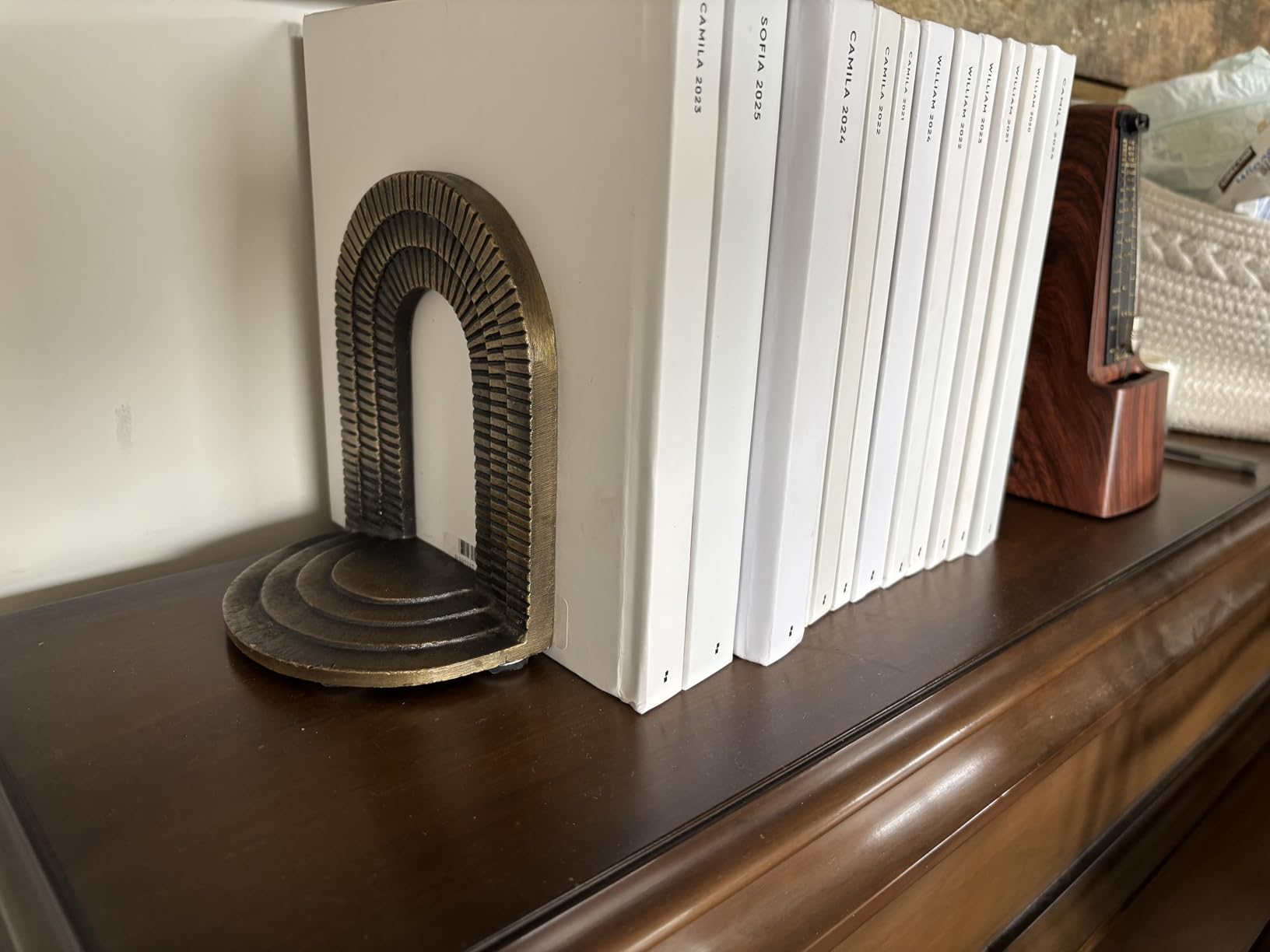 CRAFTSMAN ROAD Cast Iron Brick Arch Bookends Set, Antique Brass Book Ends, 2 Decorative Book Holders for Shelves or Bookcase, Stylish Brass, Non-Skid Anti-Slip Heavy Duty, Home Decor Gift customer photo 1
